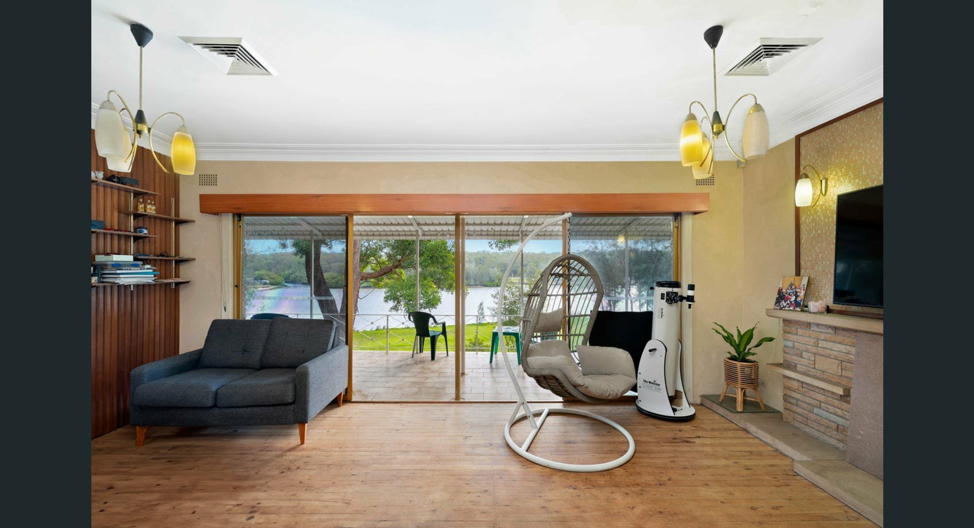 756 Henry Lawson Drive, PICNIC POINT
