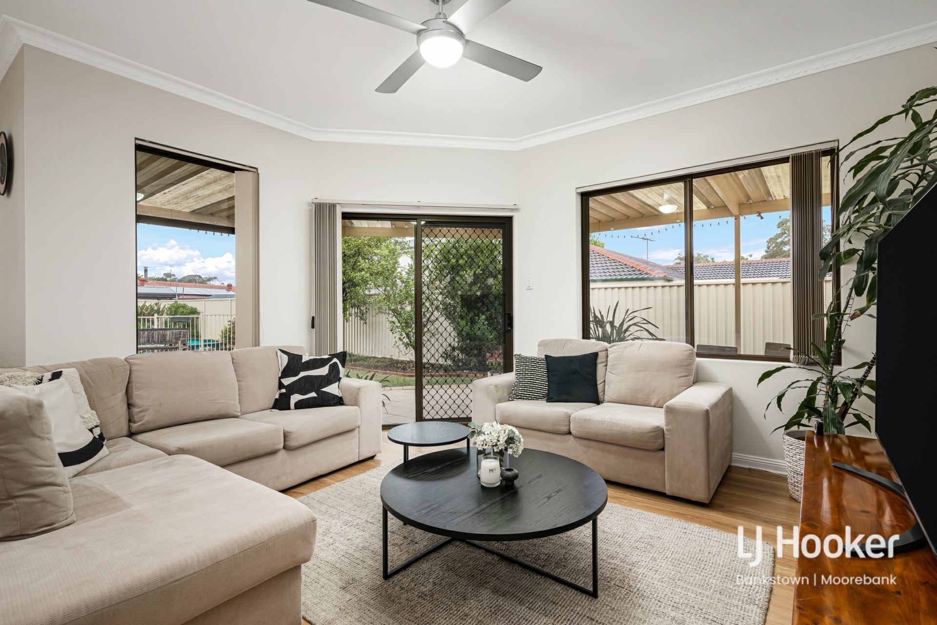 27 Ancura Court, WATTLE GROVE