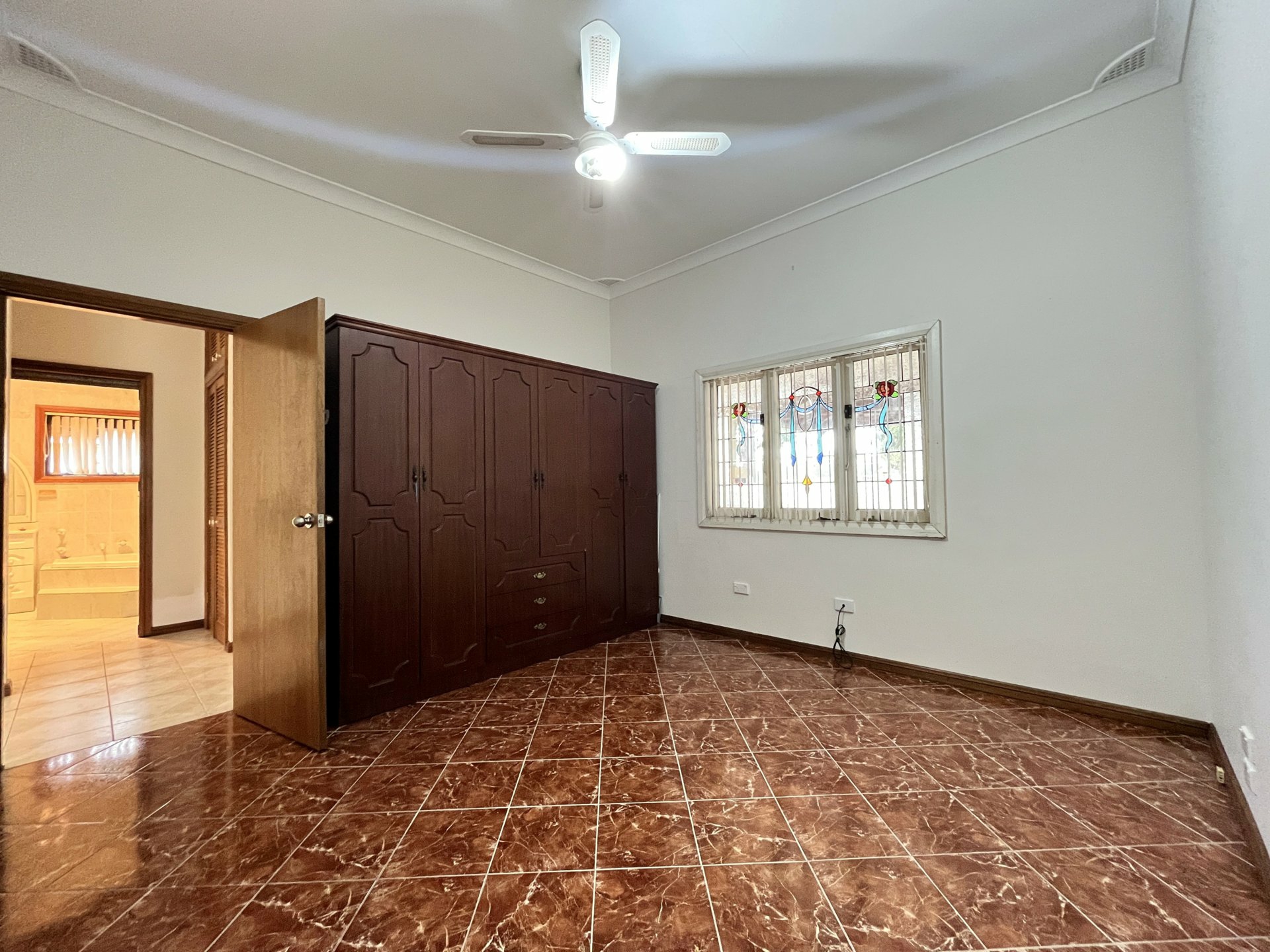 14 Farnell Rd, YAGOONA