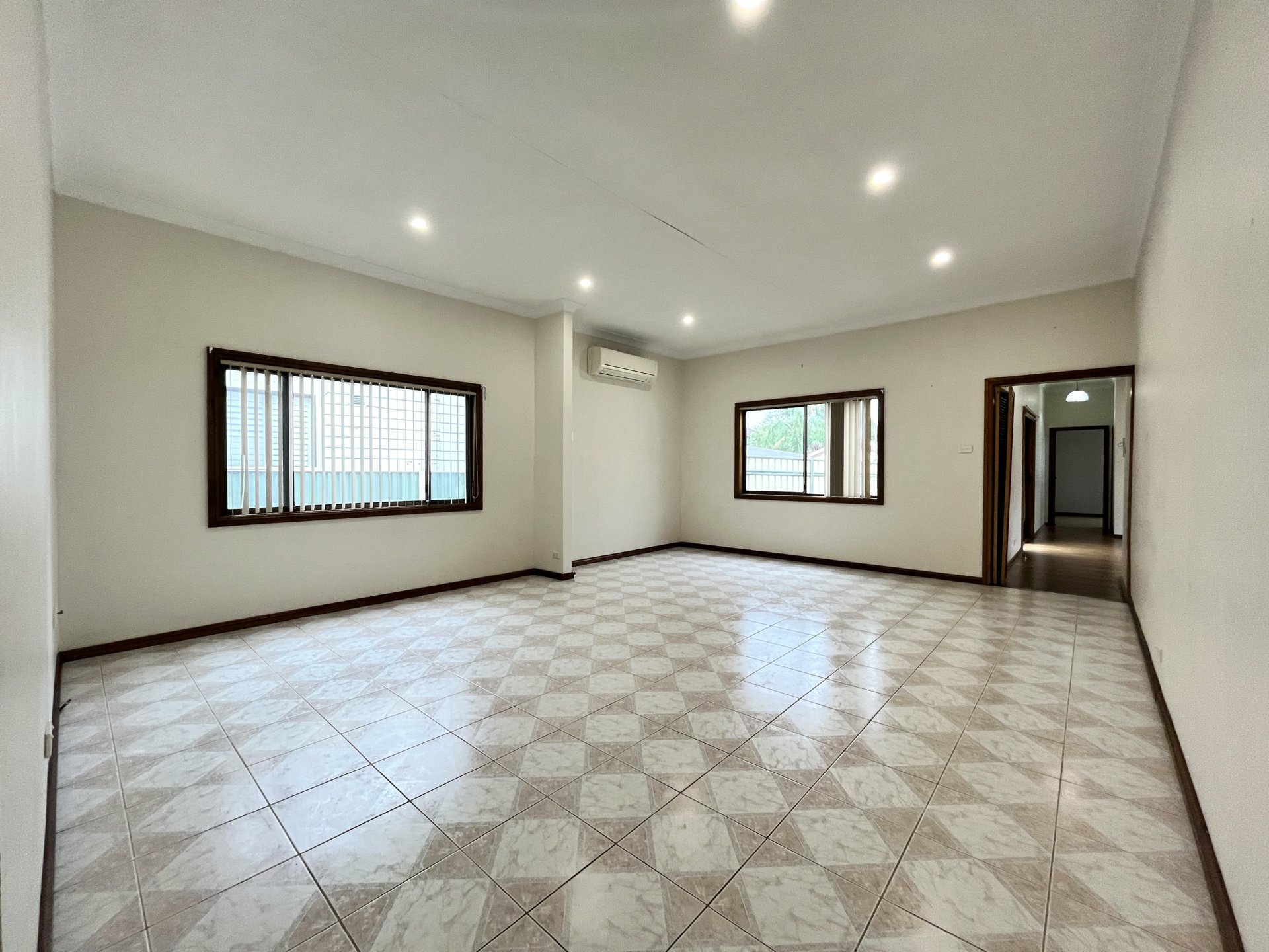 14 Farnell Rd, YAGOONA