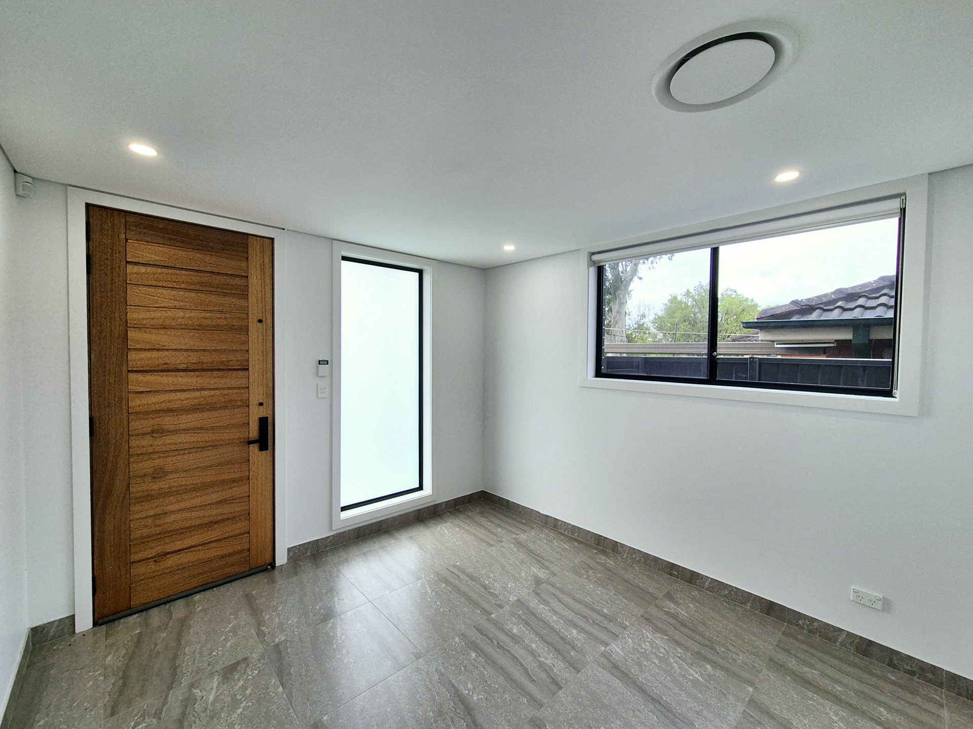 13 Farrell Road — photo 2 of 12