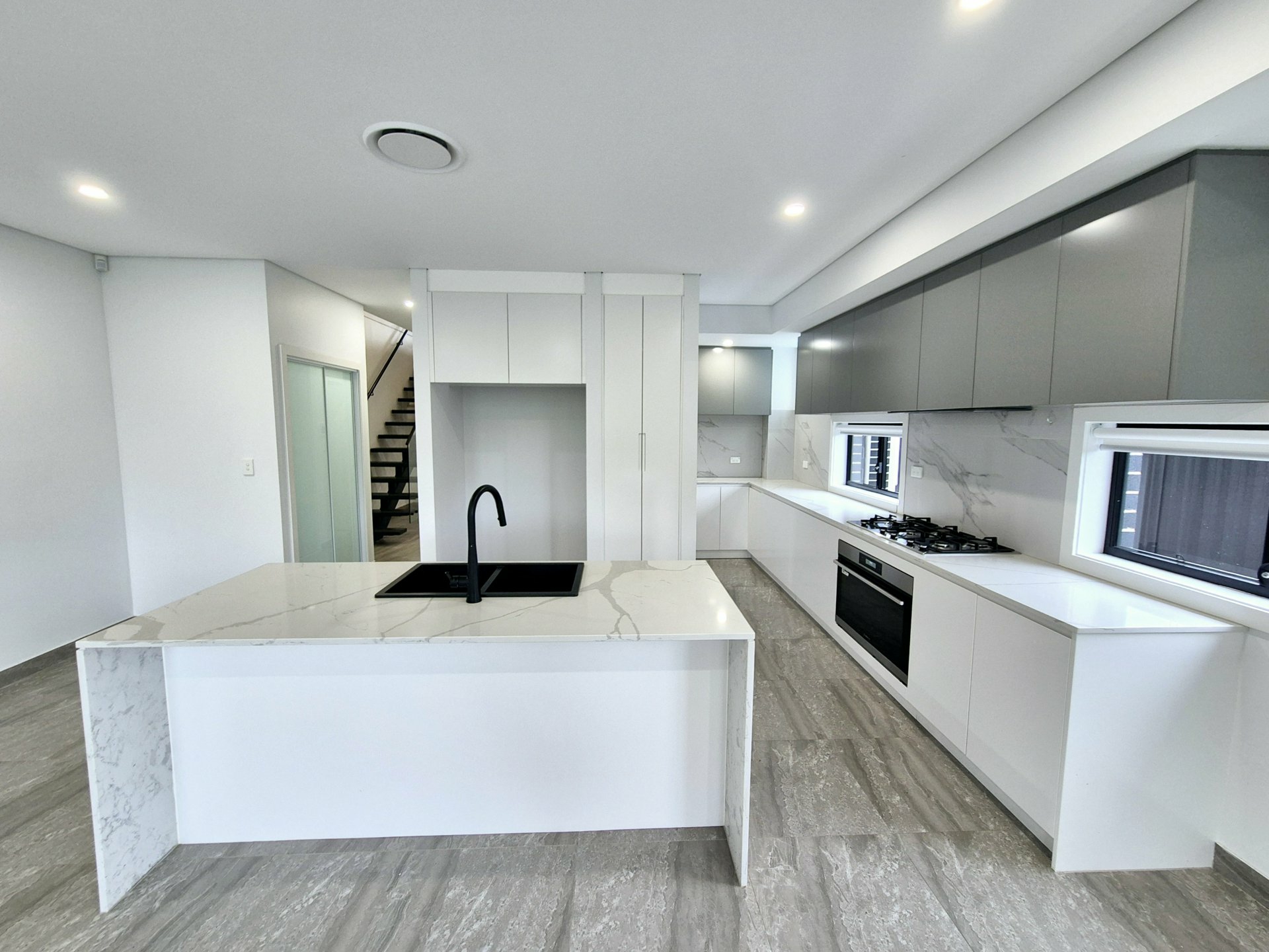 13 Farrell Road — photo 4 of 12