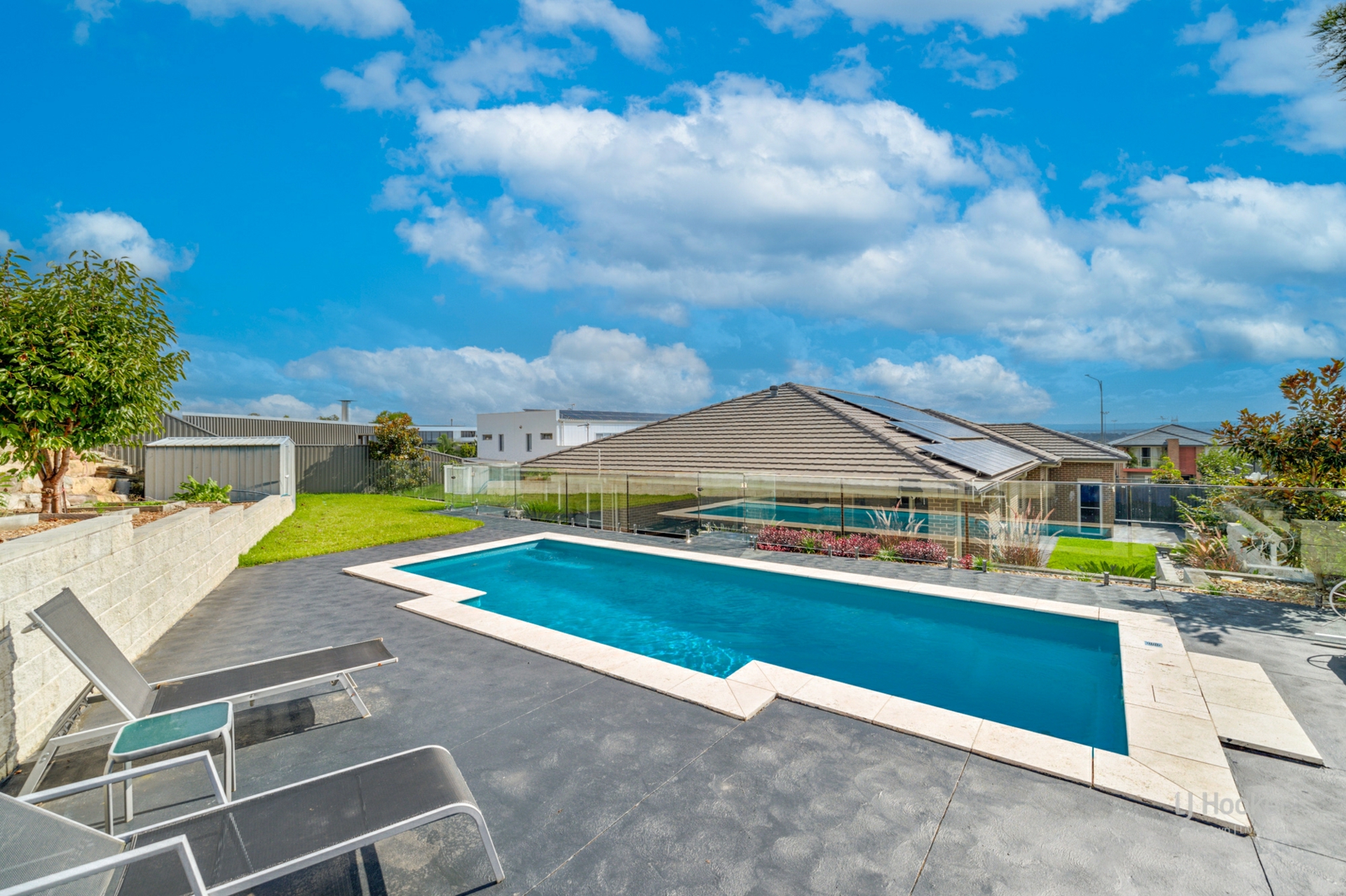 6 Price Ridge, LEPPINGTON