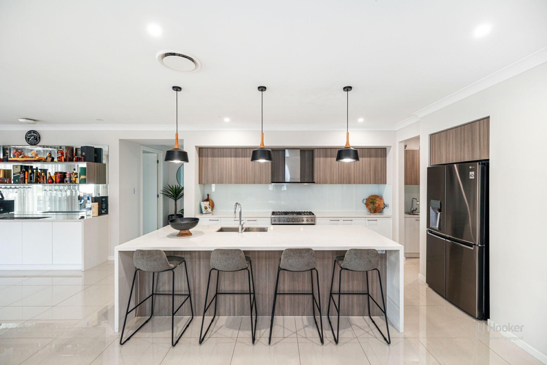 6 Price Ridge, LEPPINGTON
