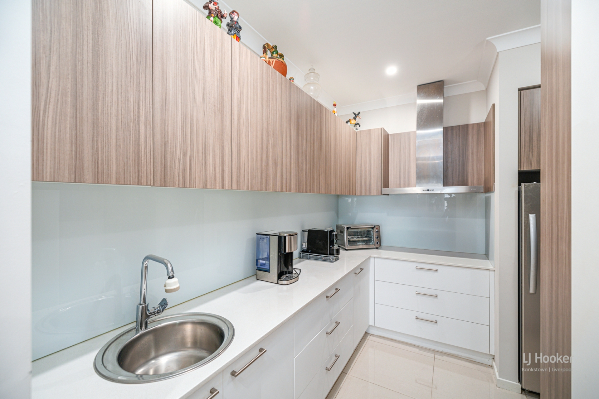 6 Price Ridge, LEPPINGTON