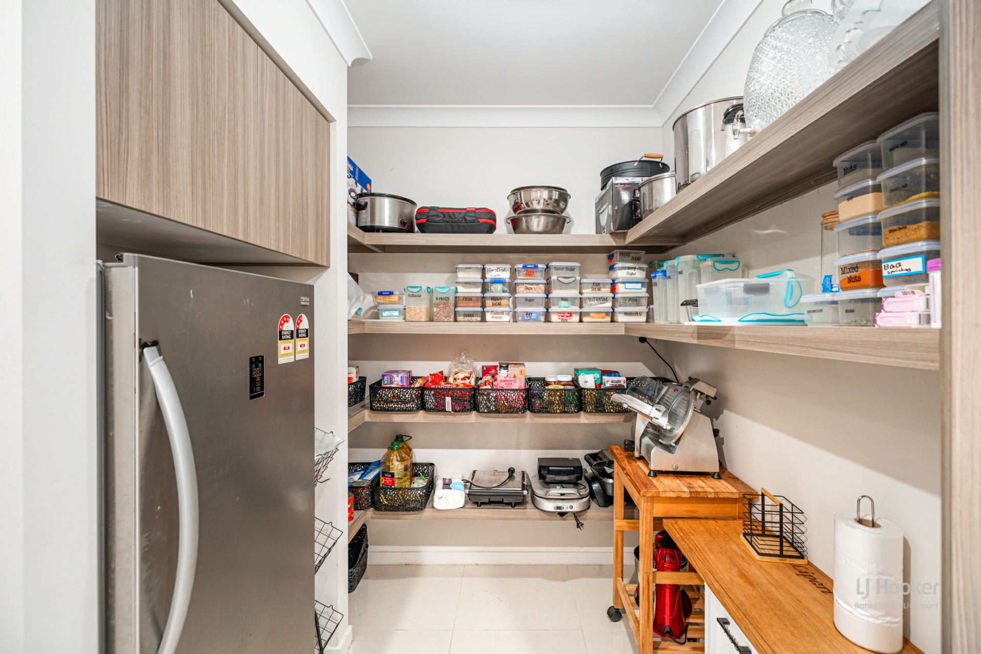 6 Price Ridge, LEPPINGTON