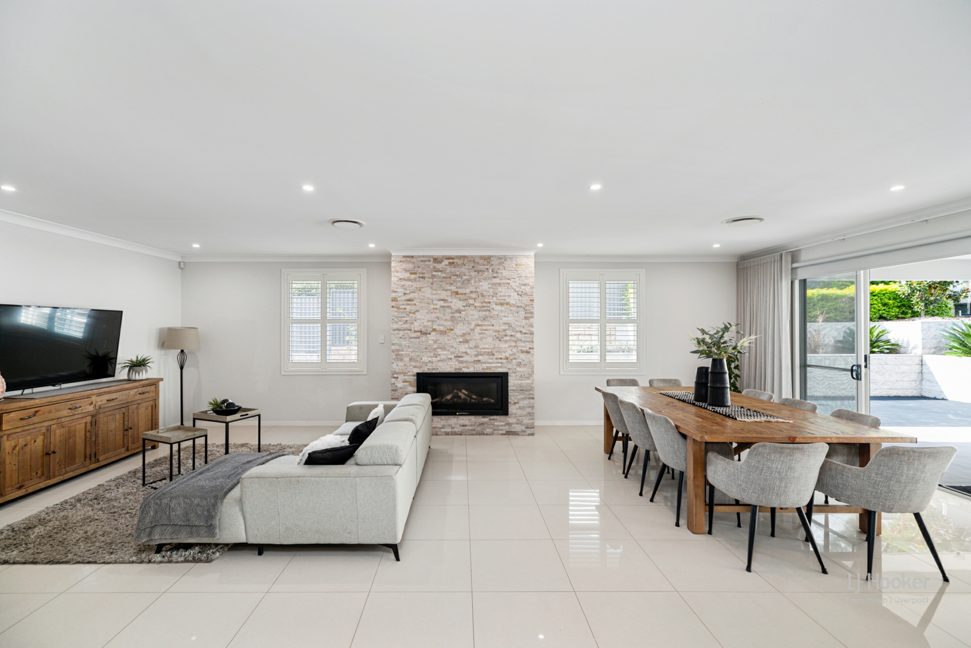 6 Price Ridge, LEPPINGTON