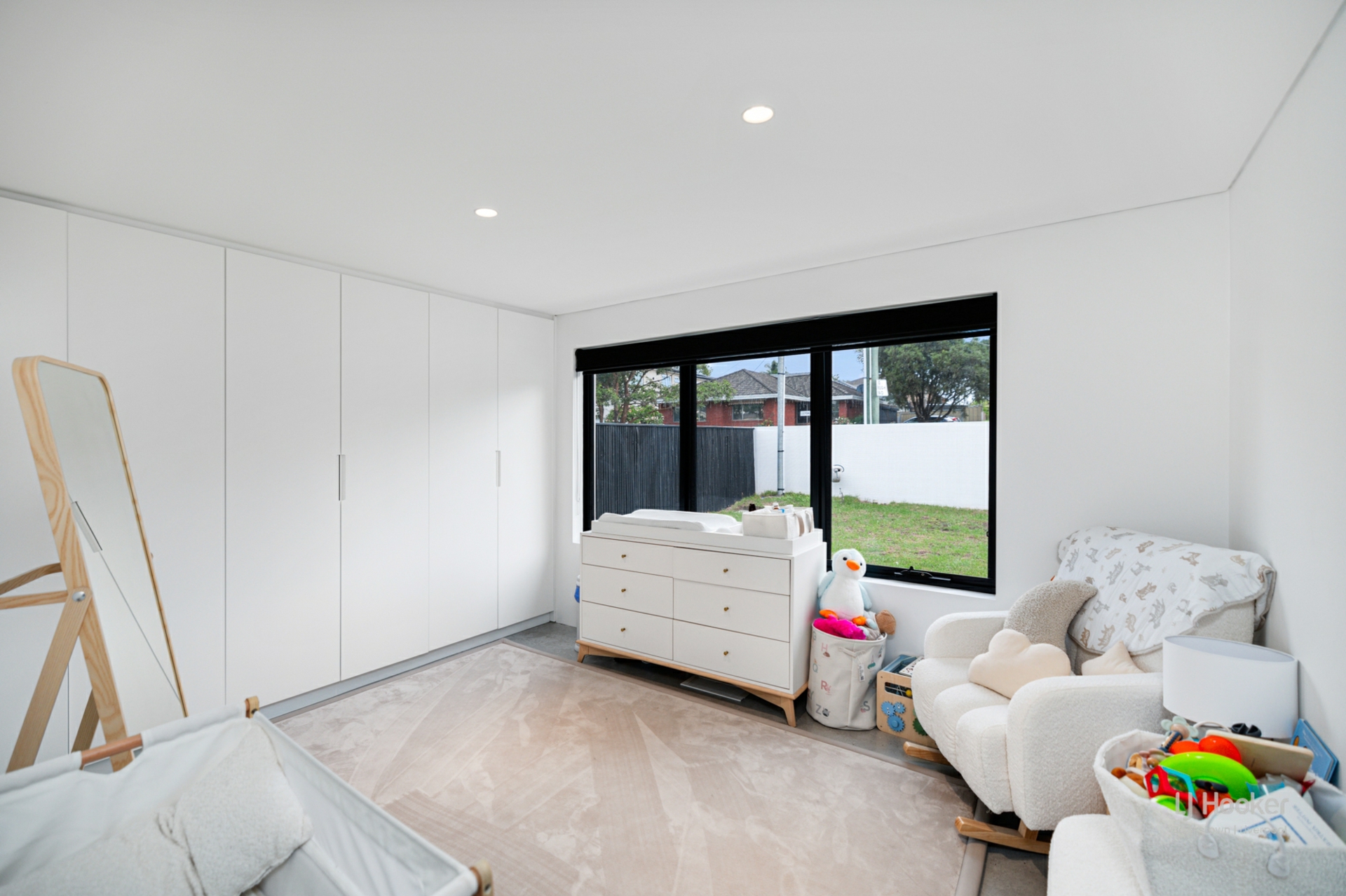 10 Lilydale Avenue, PEAKHURST