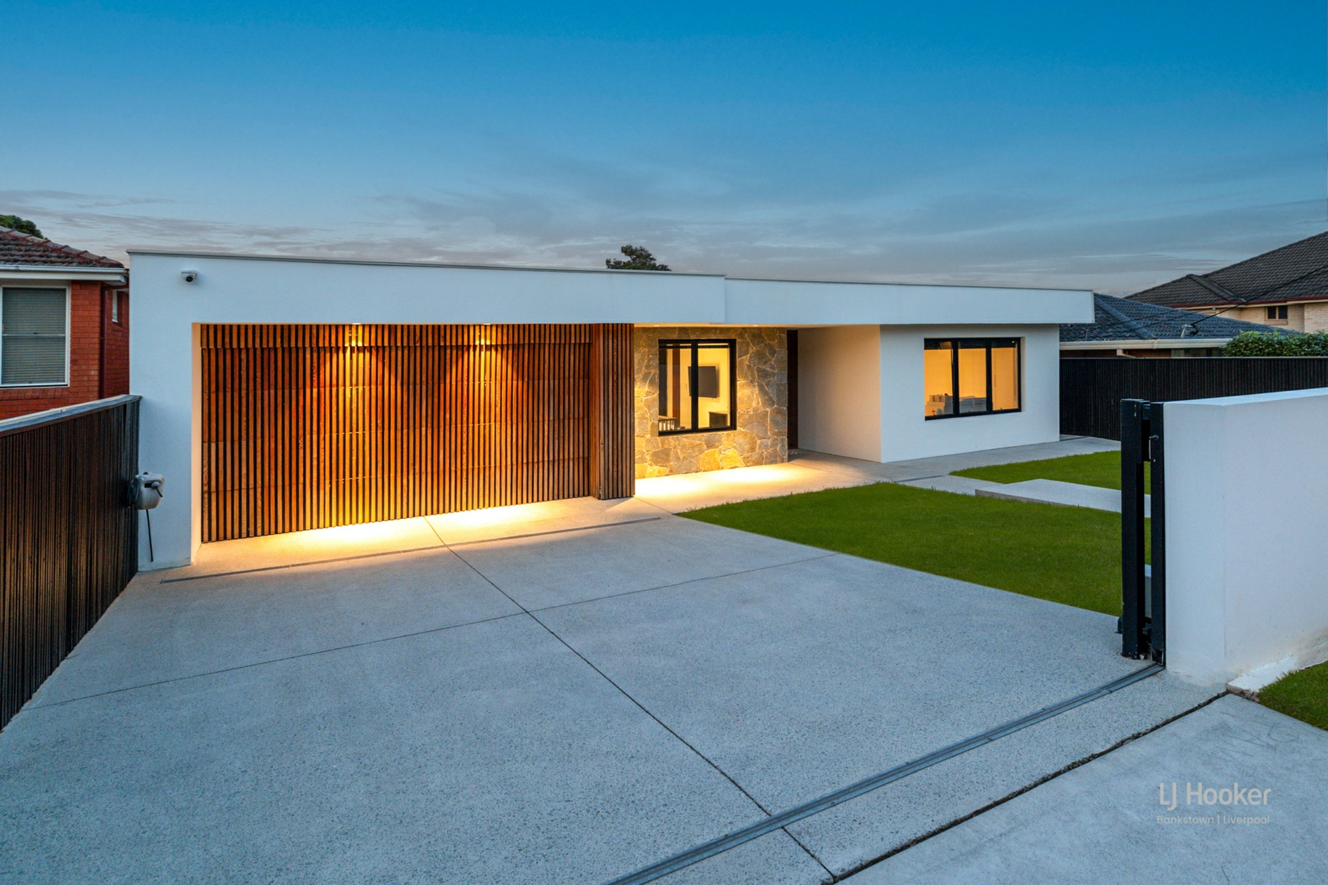 10 Lilydale Avenue, PEAKHURST