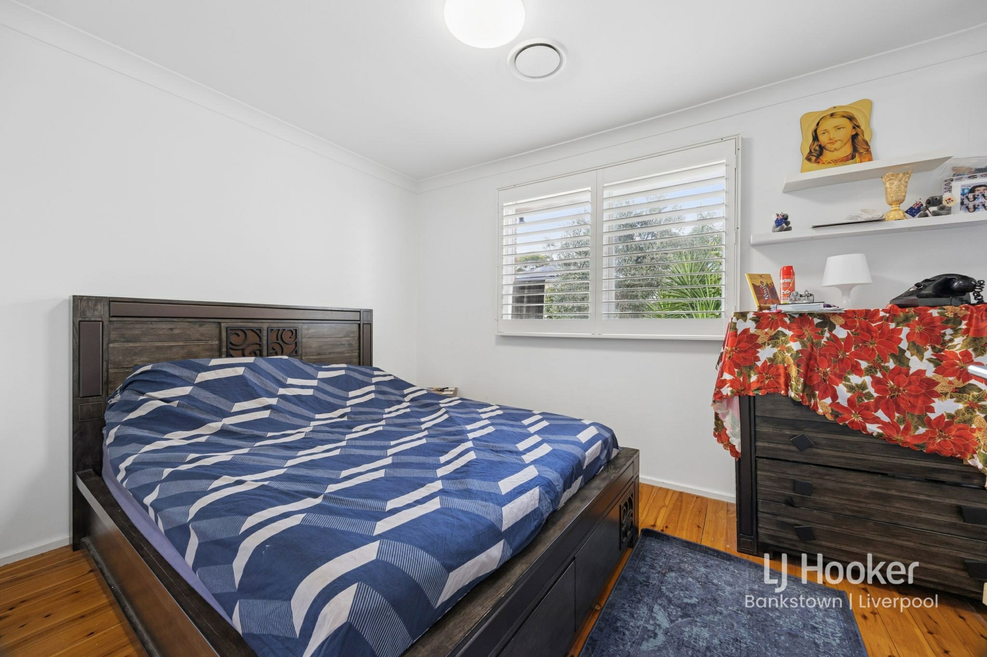 6 Goldfinch Street — photo 9 of 11