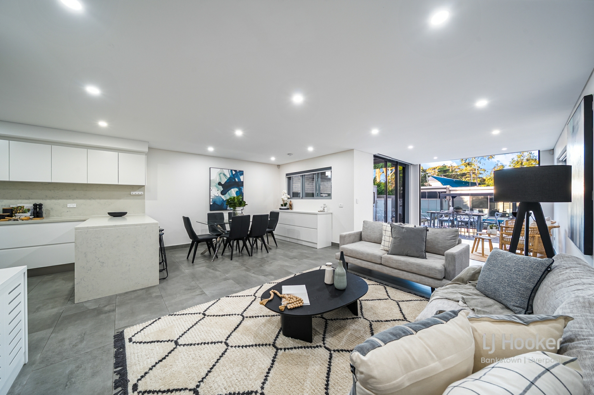 75a Albert Street — photo 6 of 11