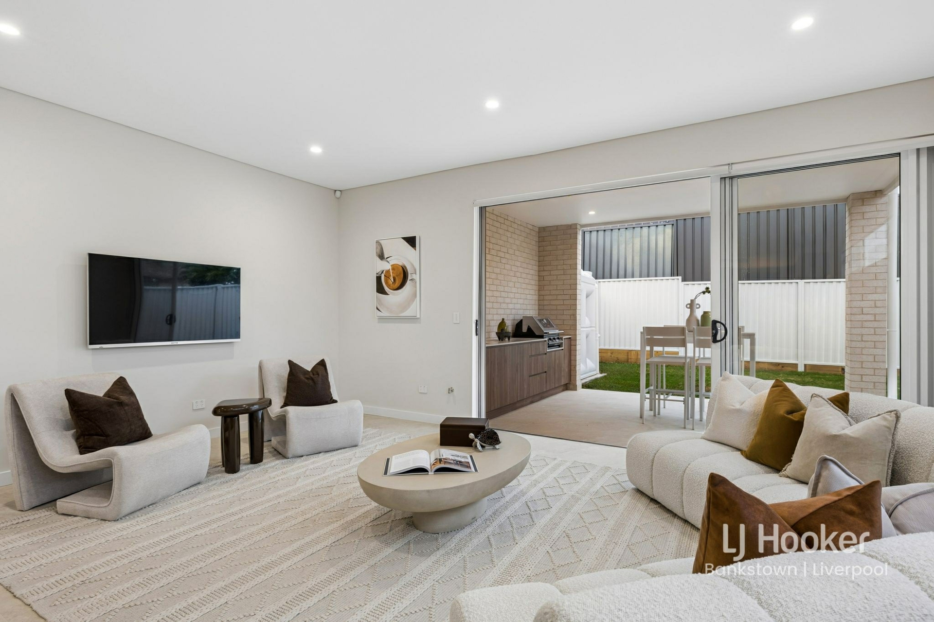 5B Jack O'Sullivan Road — photo 8 of 23