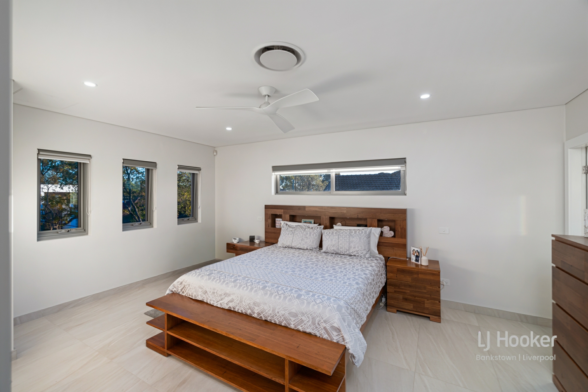22 Freda Street — photo 8 of 12