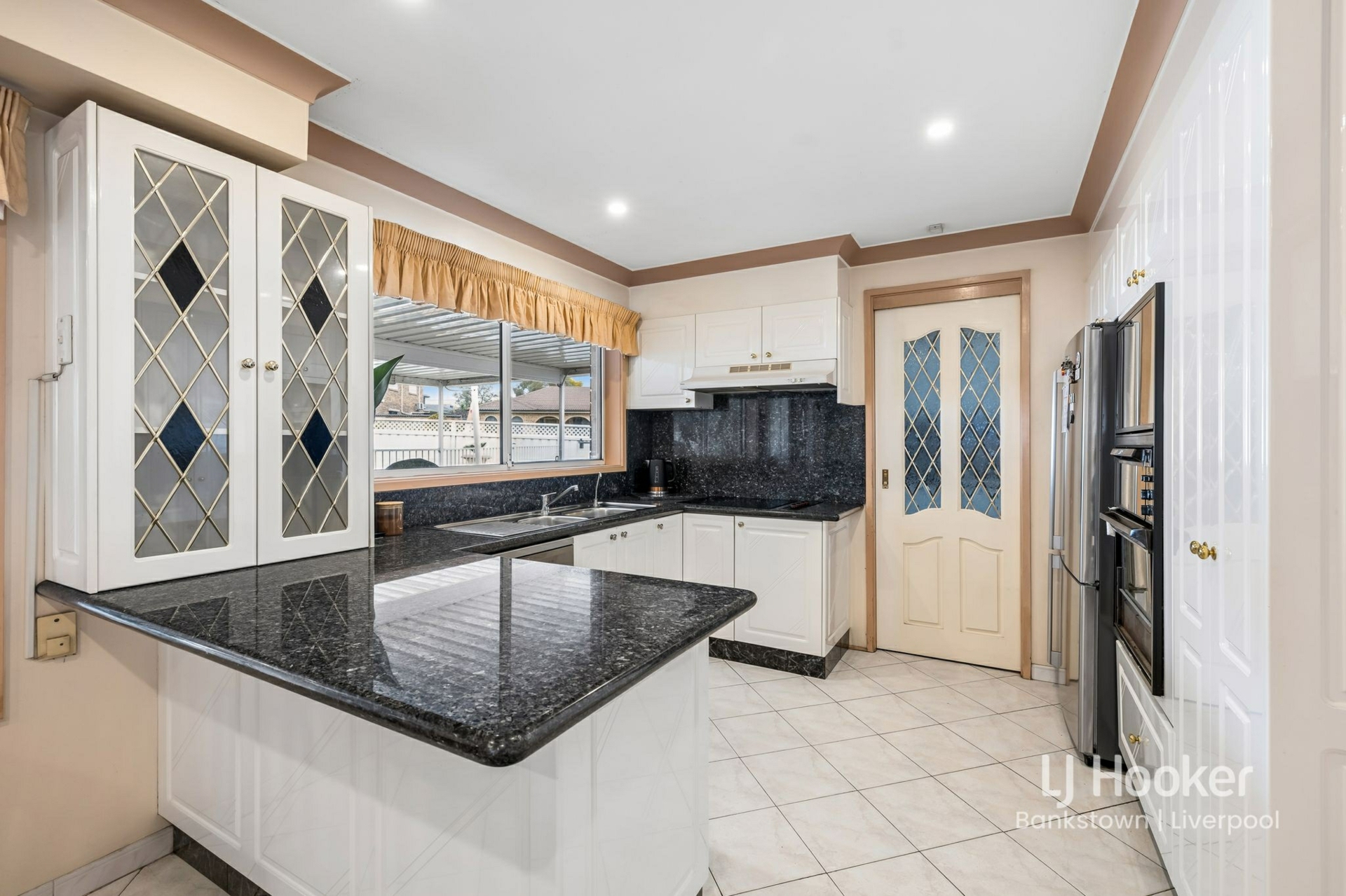 80 Epsom Road — photo 3 of 17