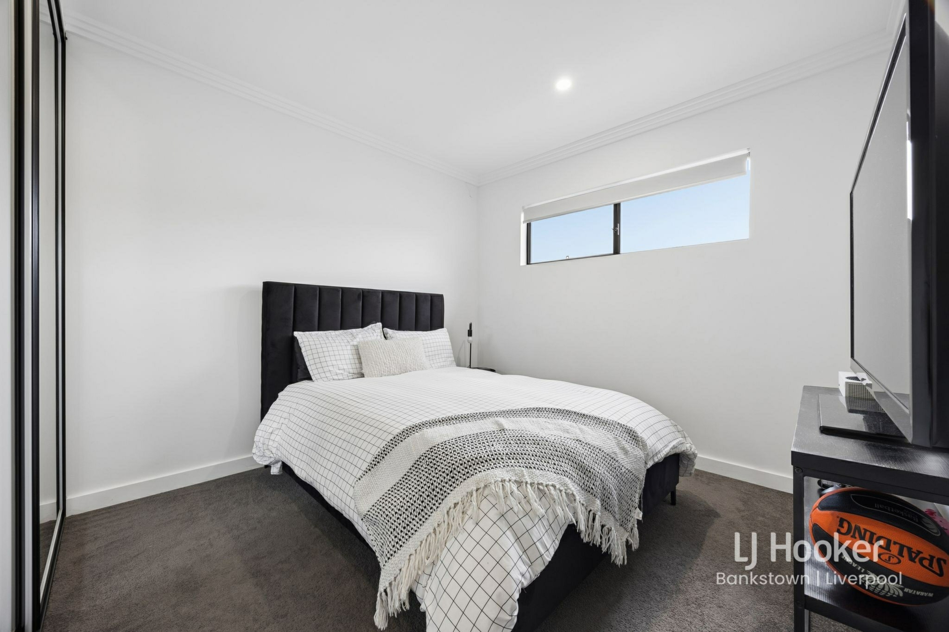 7/9-11 Elouera Crescent — photo 11 of 19