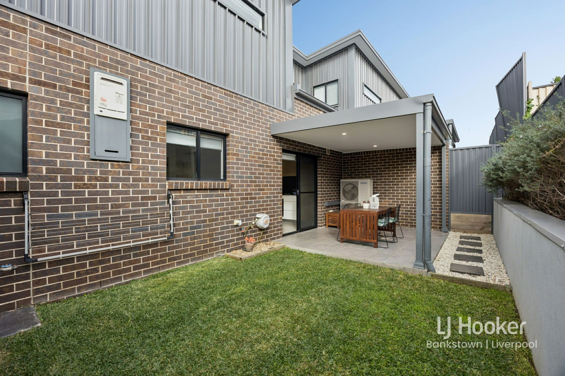 7/9-11 Elouera Crescent — photo 16 of 19