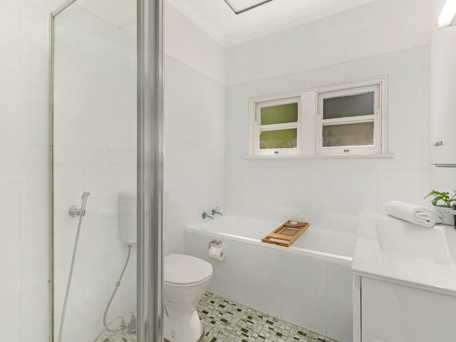 35 Haig Avenue — photo 5 of 7