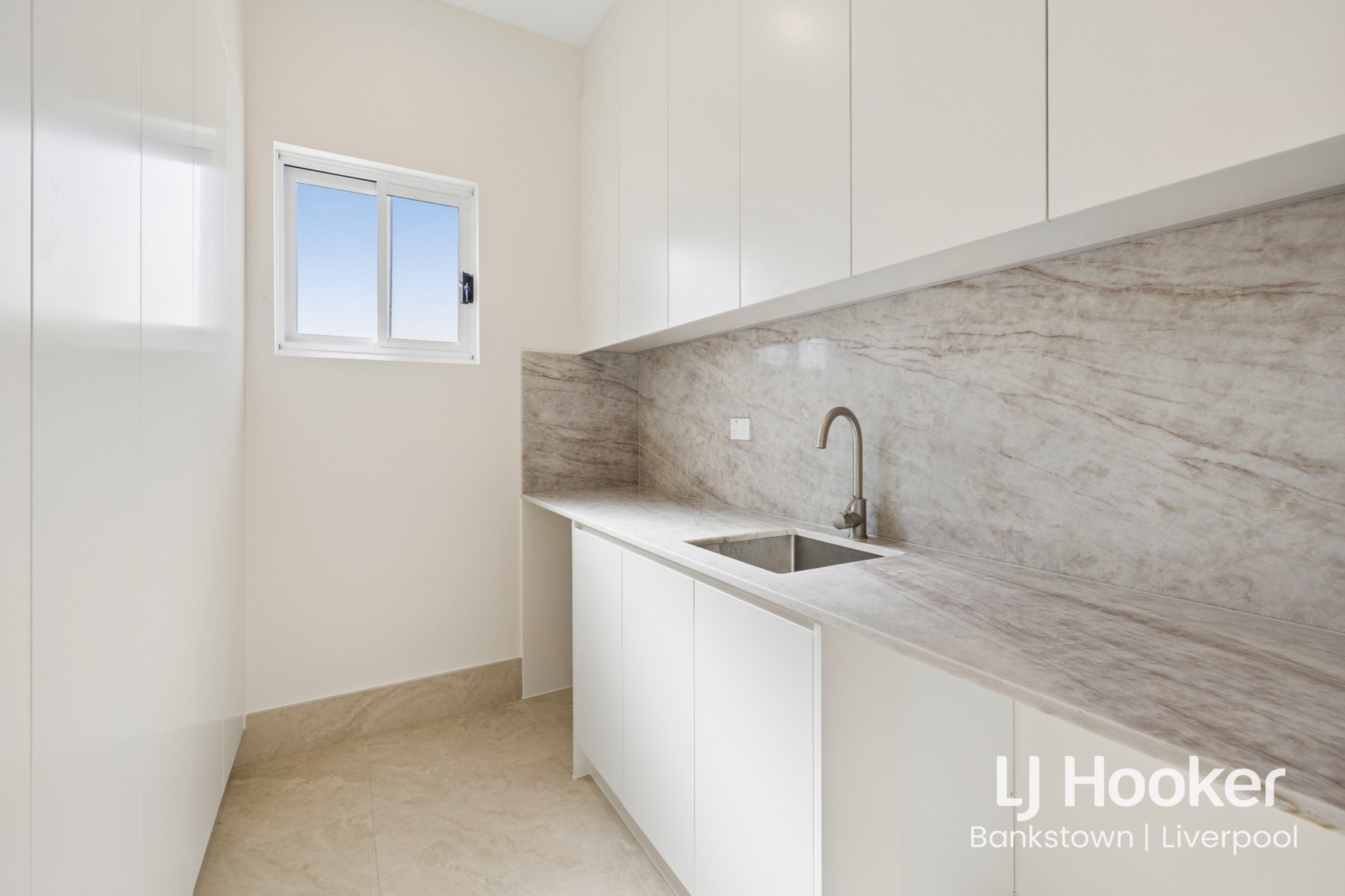82C Longstaff Avenue — photo 8 of 26