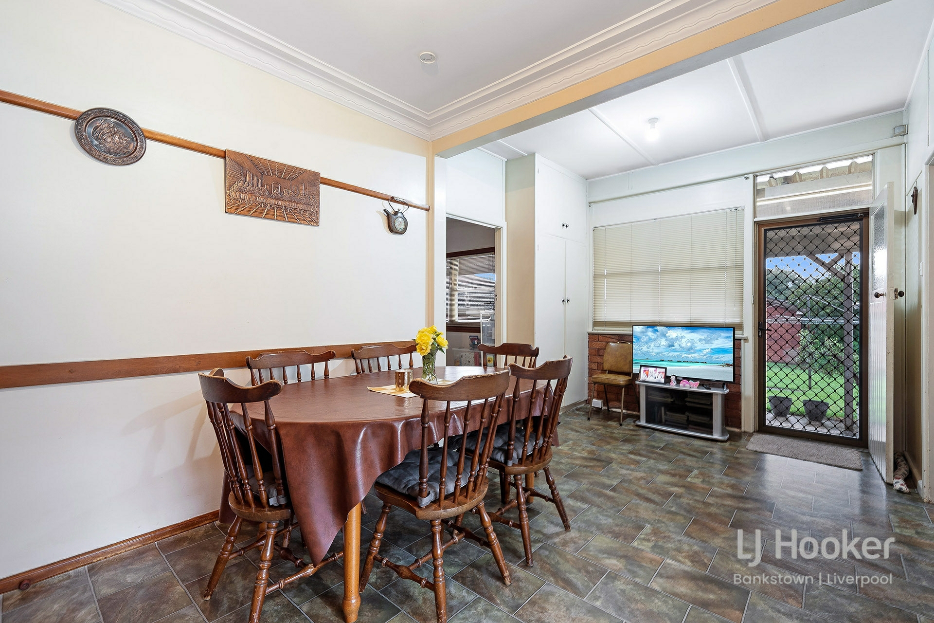 113 Davies Road — photo 8 of 13