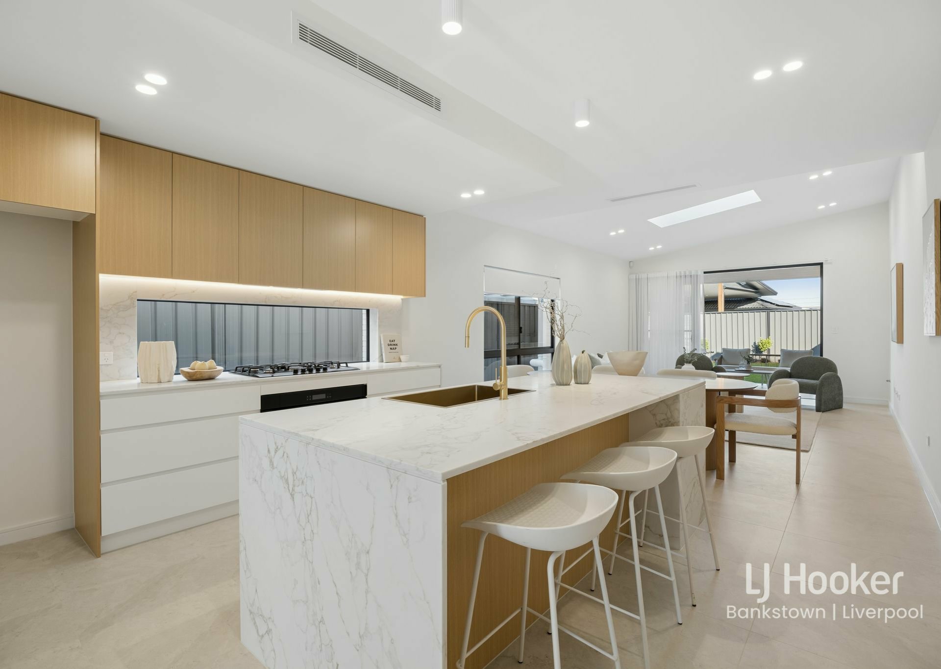 35B Longstaff Avenue — photo 4 of 15