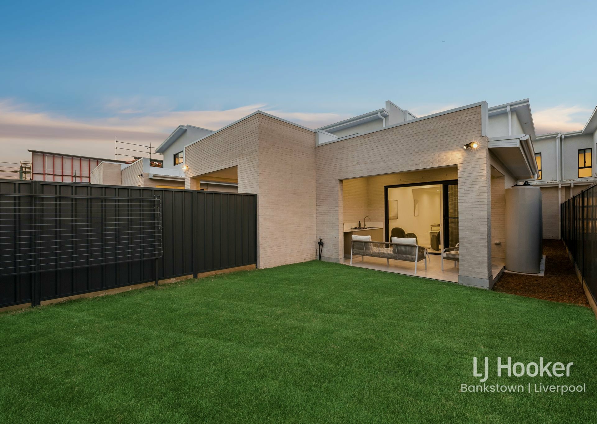 35B Longstaff Avenue — photo 8 of 15