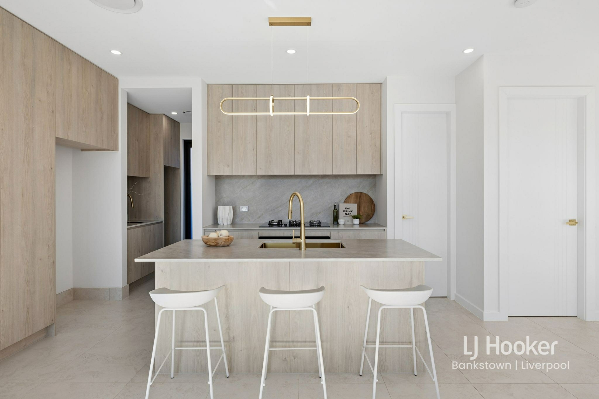 71 Rose Street — photo 2 of 22