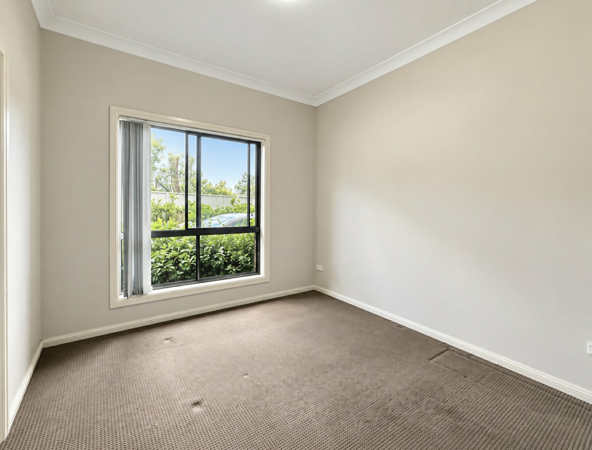 2/53 Scott Street — photo 4 of 8