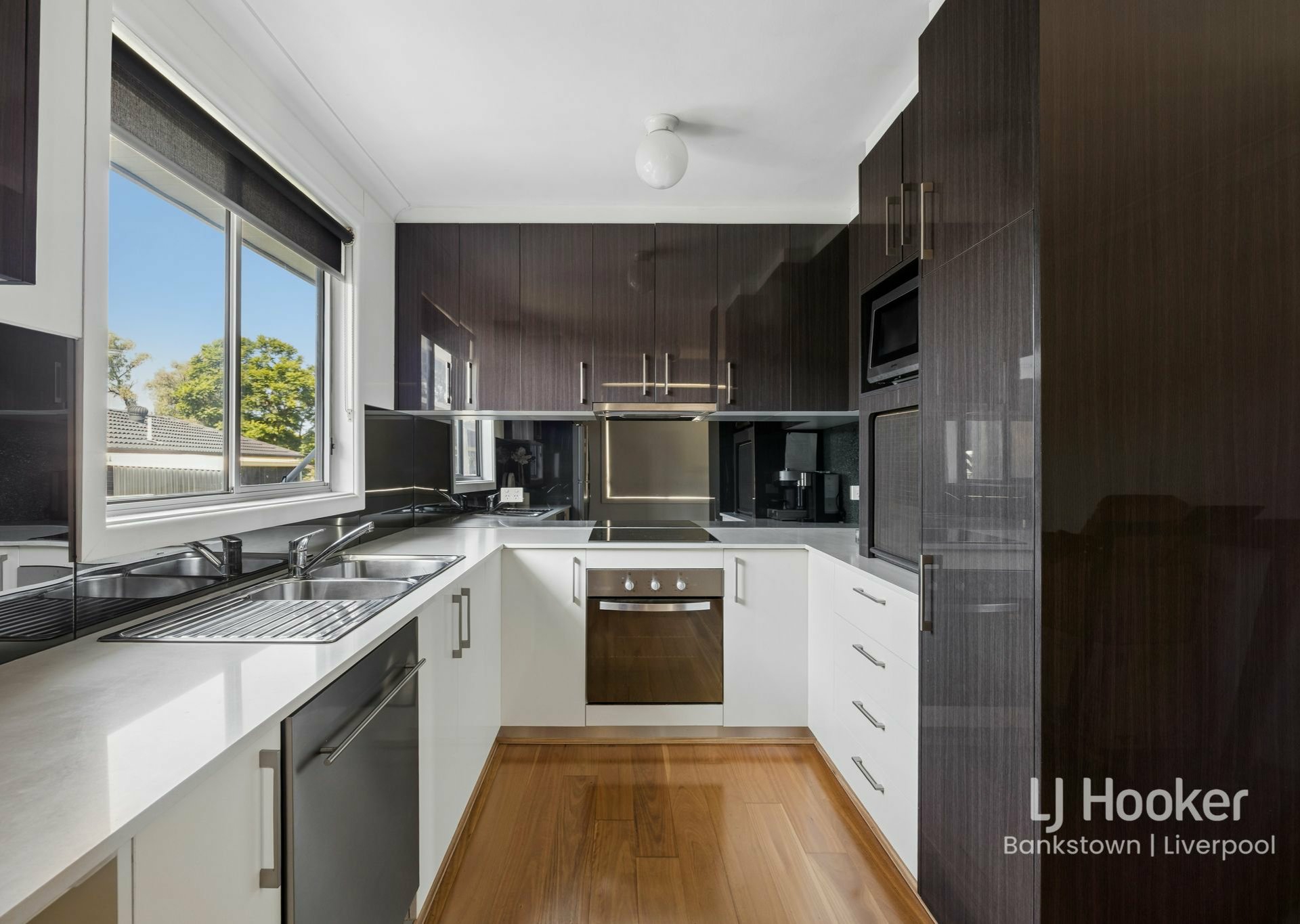 4 Clingan Avenue — photo 4 of 10