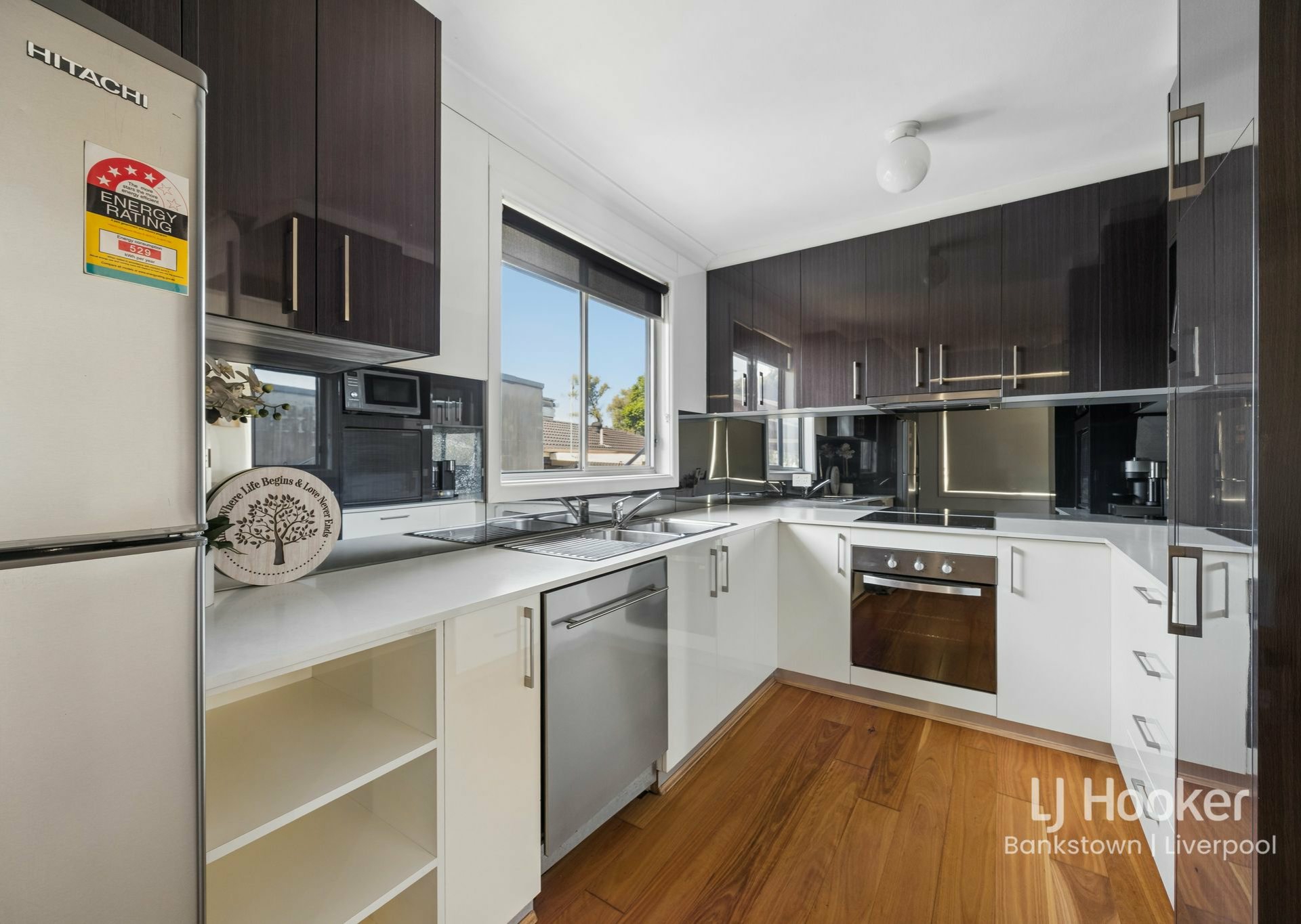 4 Clingan Avenue — photo 5 of 10