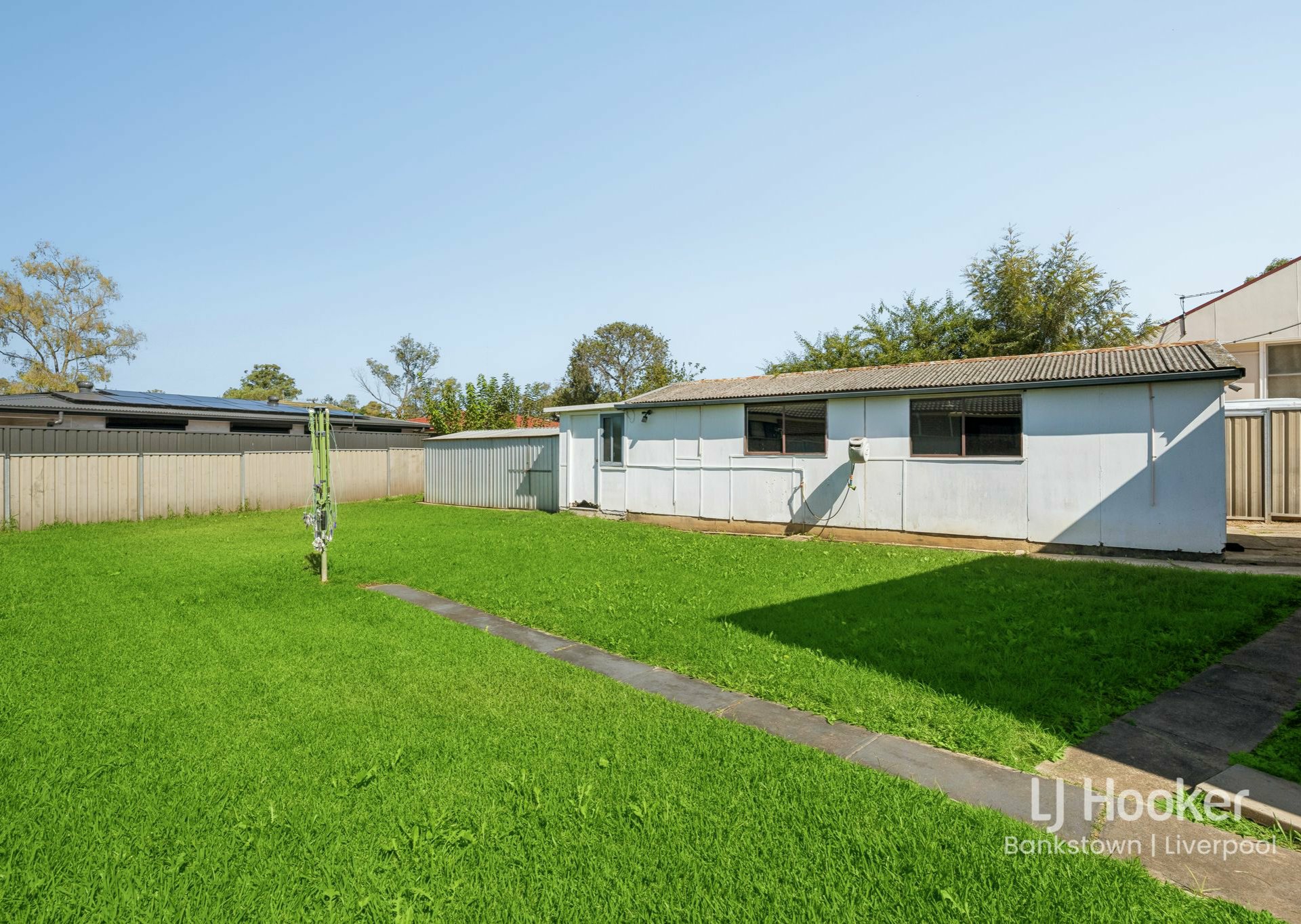 4 Clingan Avenue — photo 6 of 10