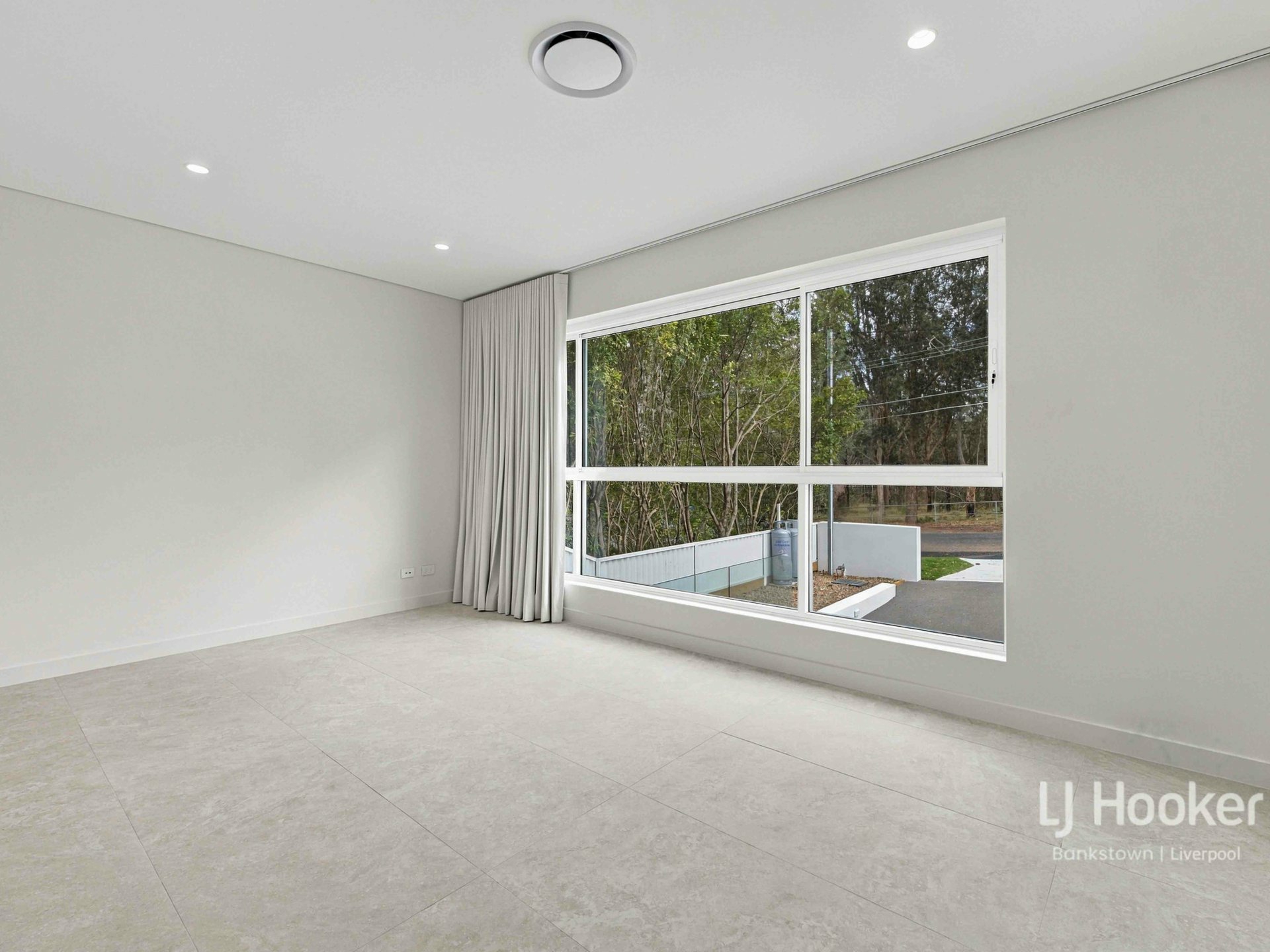 45 Hazel Street — photo 5 of 12