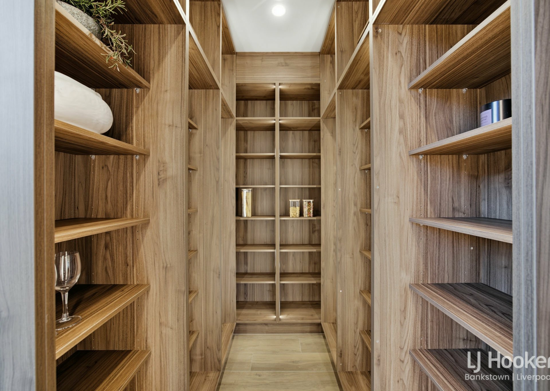 75B Virginius Street — photo 10 of 27