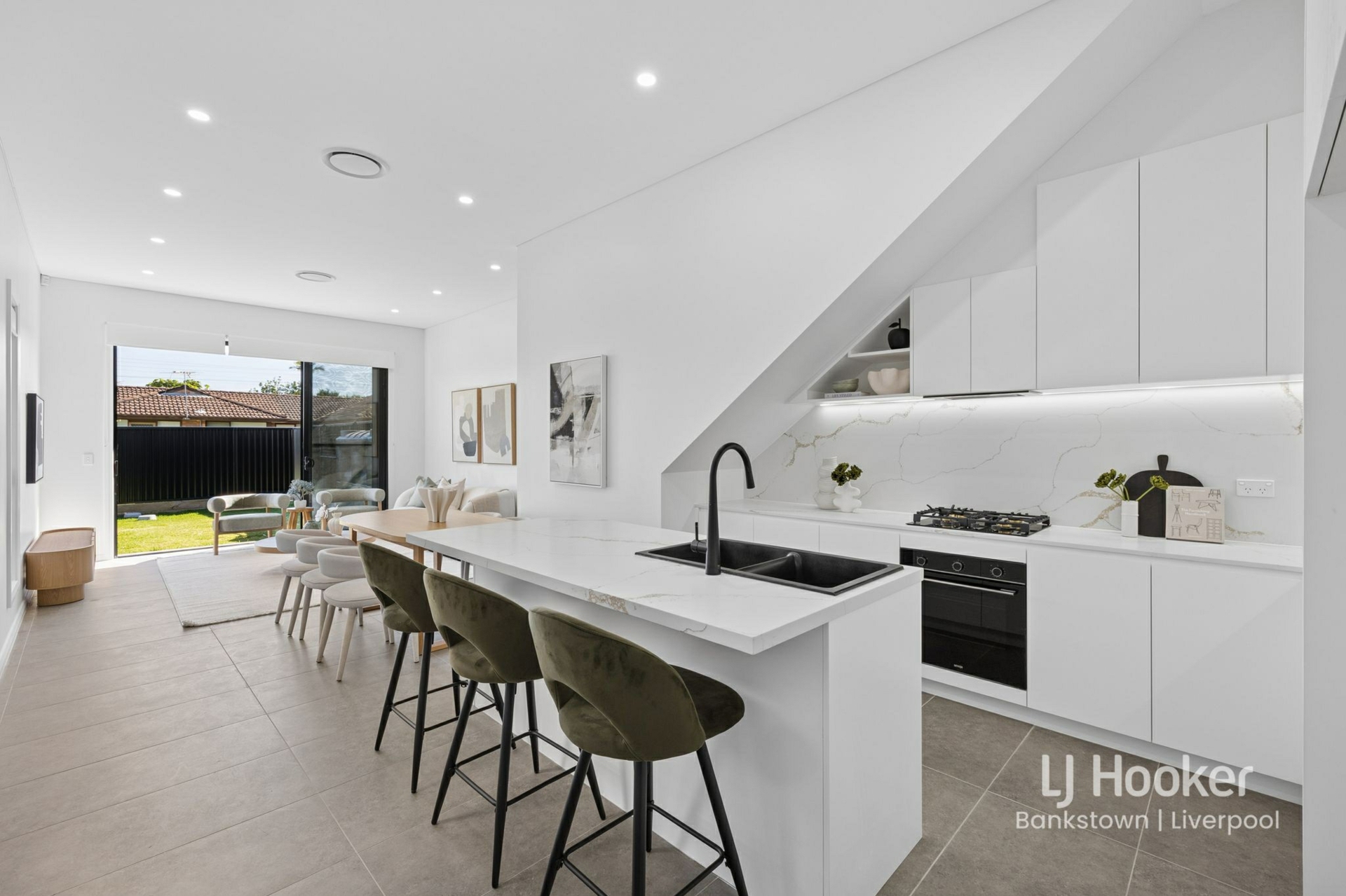1/34 Lucas Avenue — photo 2 of 20