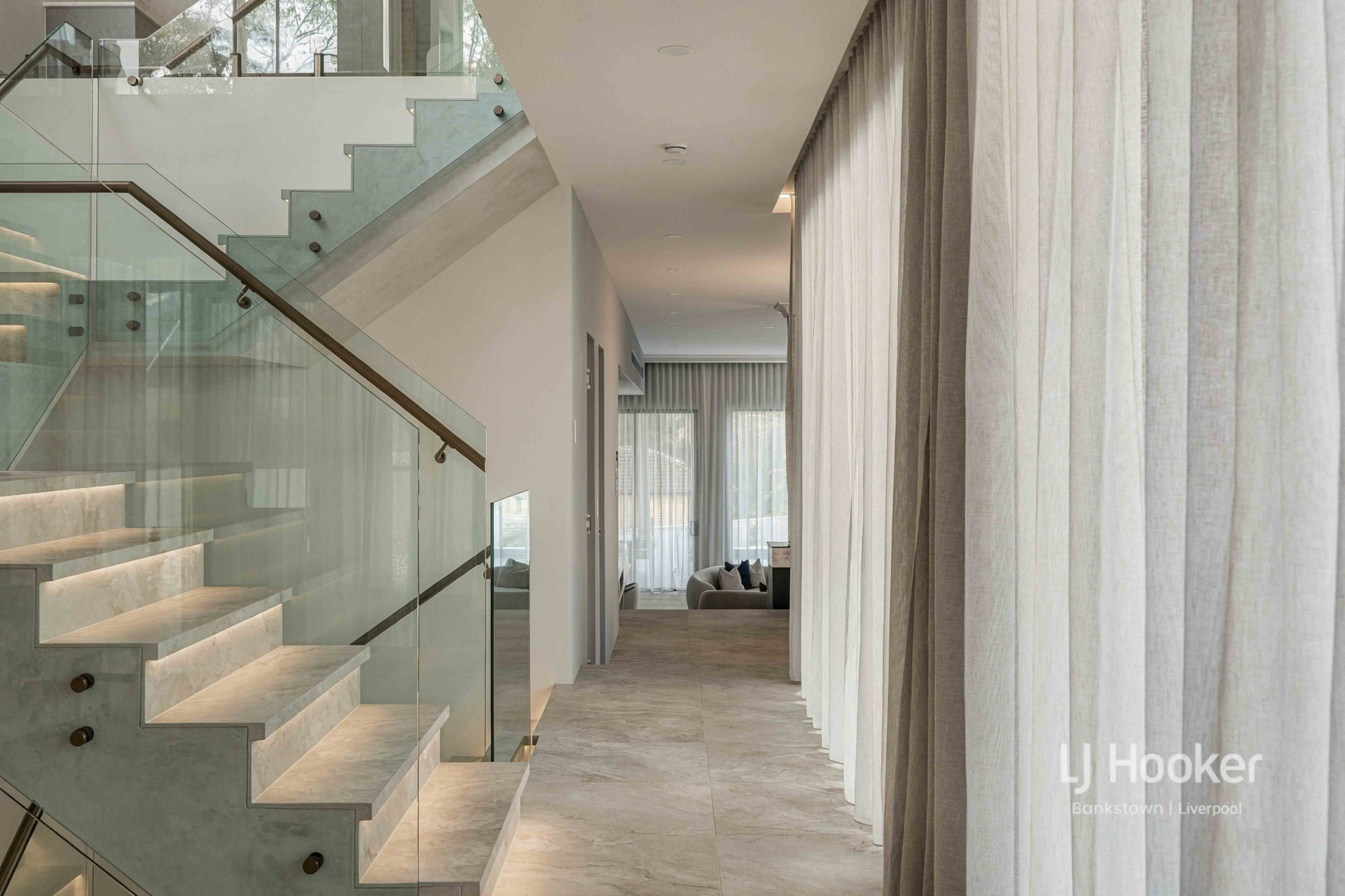 8 Bushland Drive — photo 3 of 30