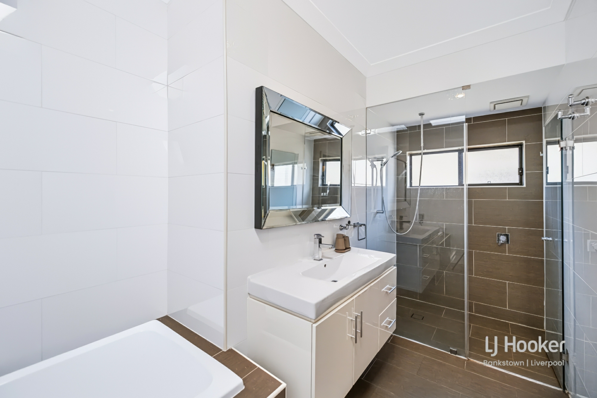 38 Beatrice Street — photo 7 of 17
