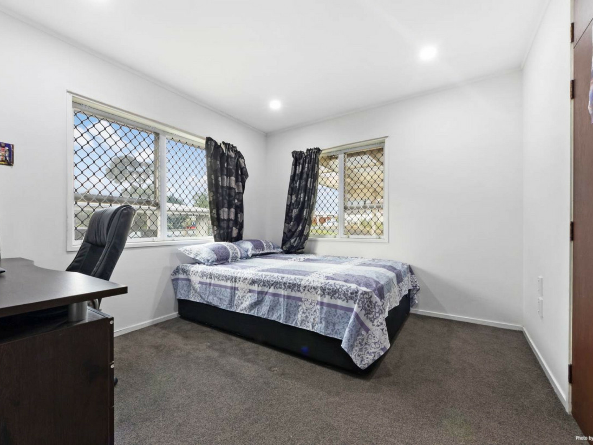 Mount Roskill, 1025