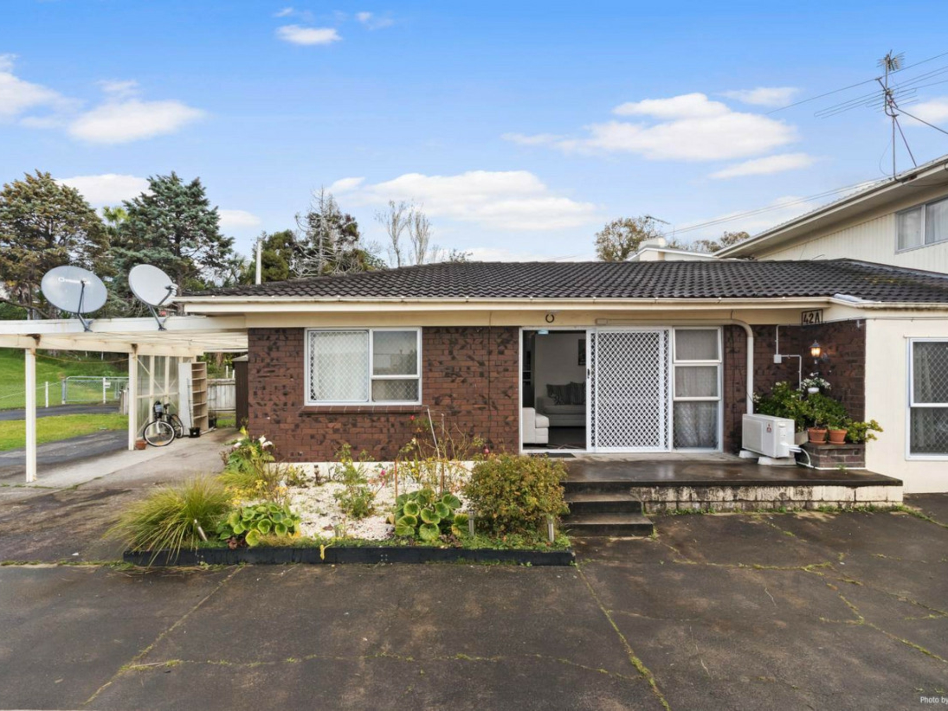 Mount Roskill, 1025