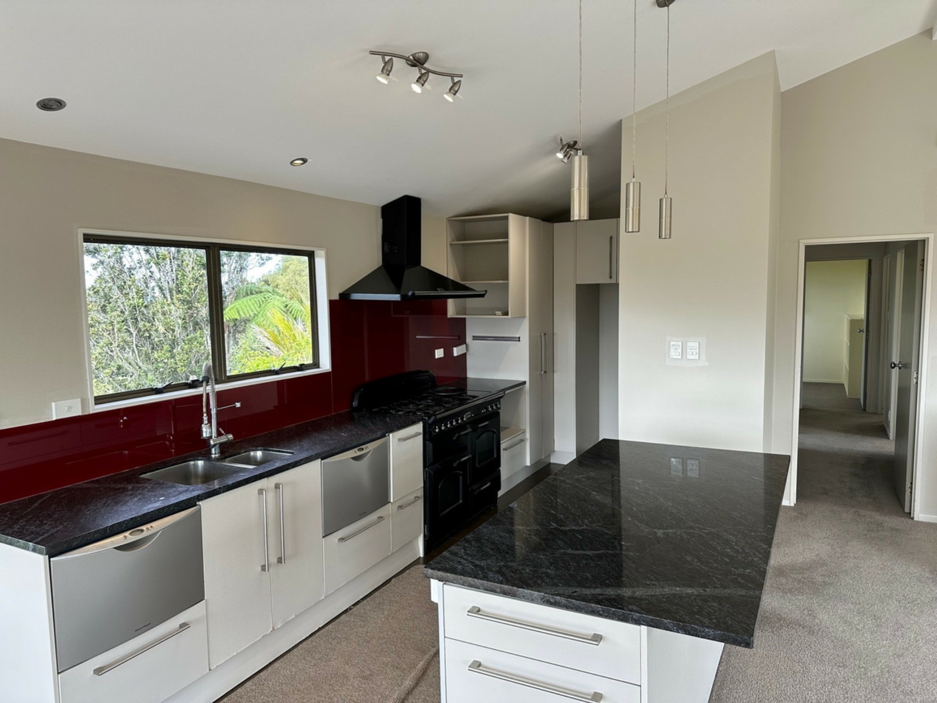 Titirangi, 0604