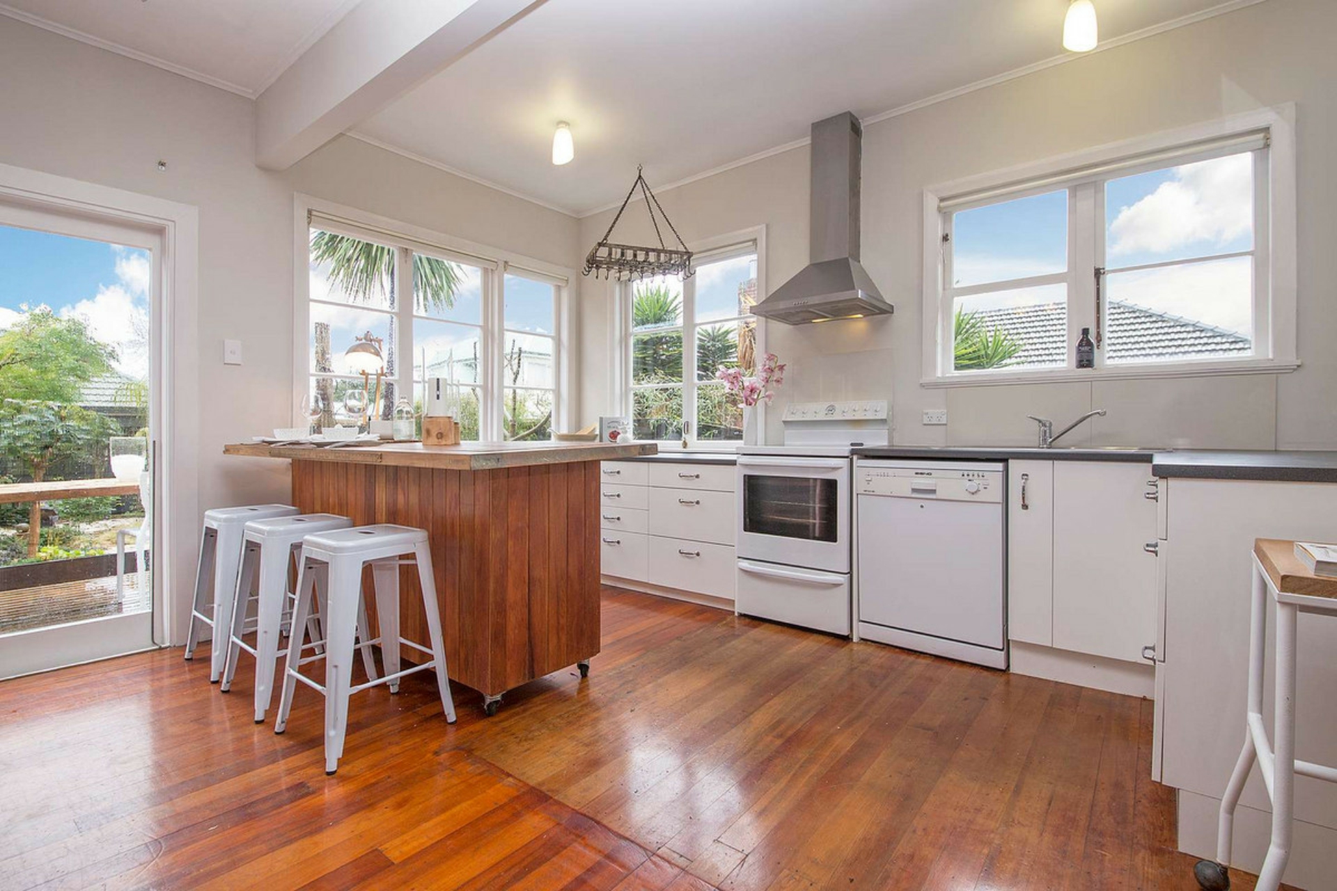 Waterview, 1026