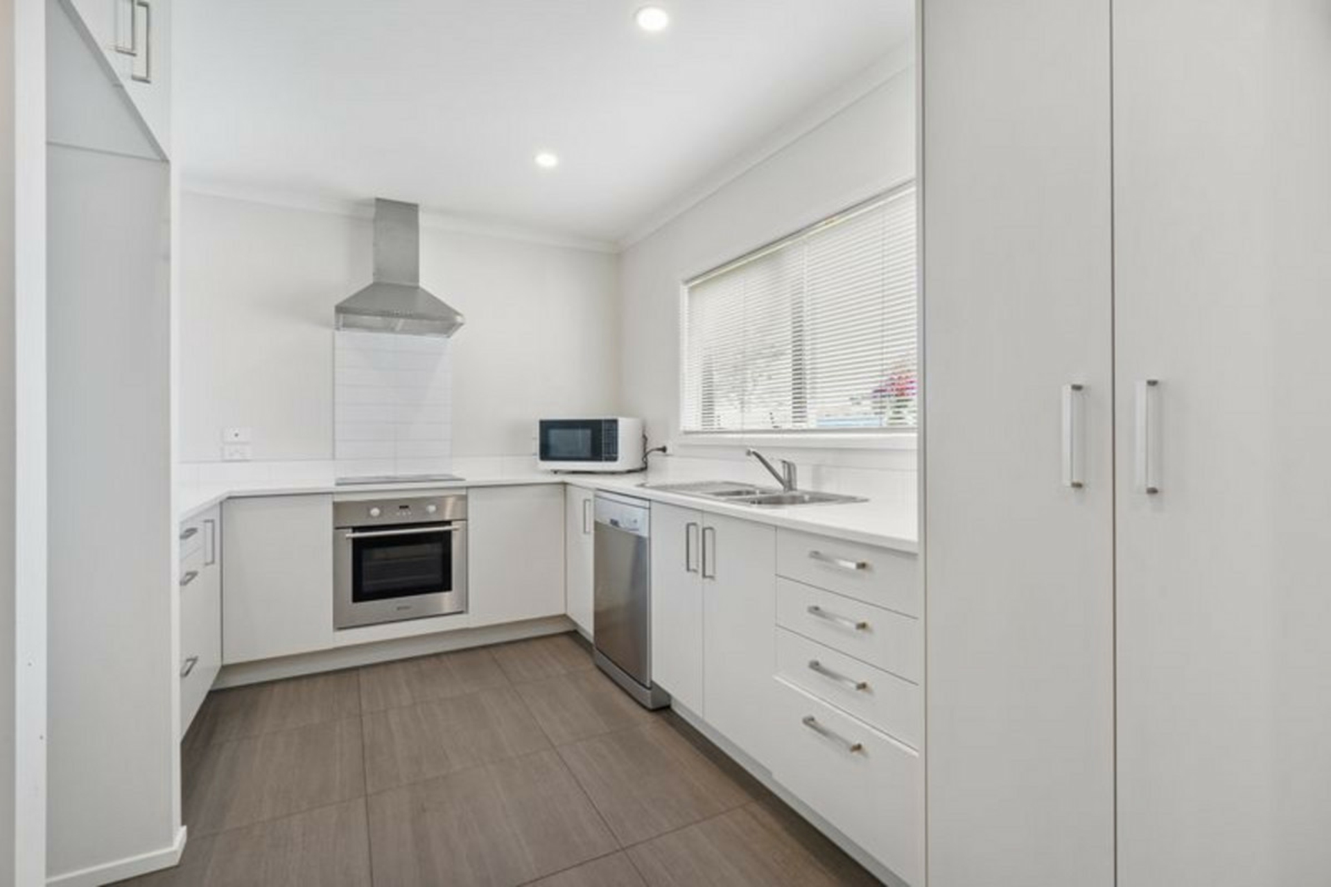 21 Korimako Avenue, MANGERE BRIDGE