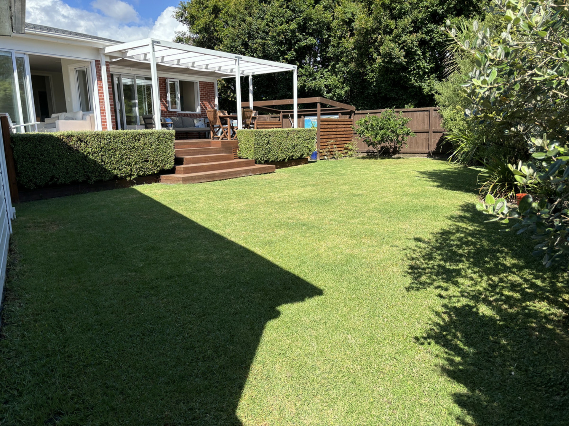 22 Clinton Avenue, TE ATATU PENINSULA