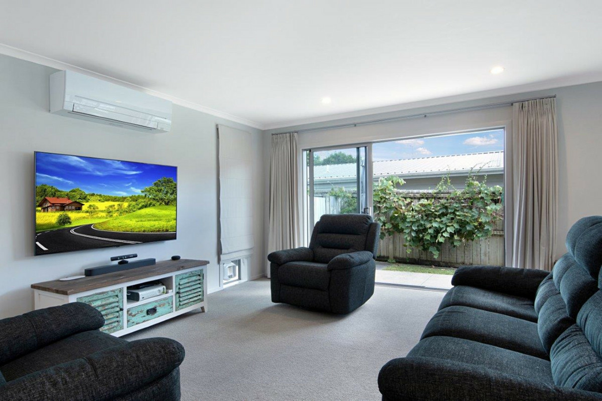 B/91 Wharf Road, TE ATATU PENINSULA