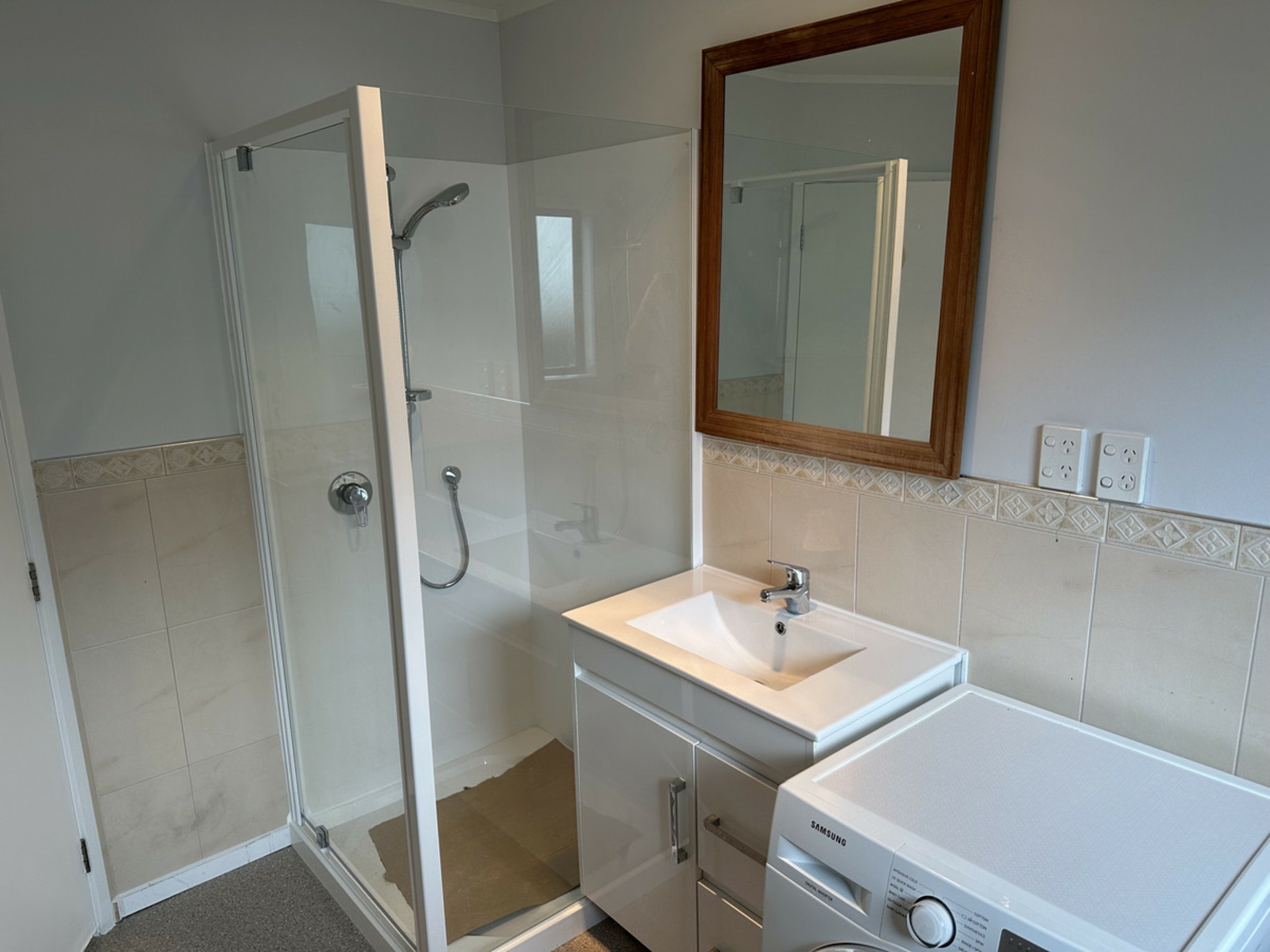A/5 Angeline Place, MASSEY