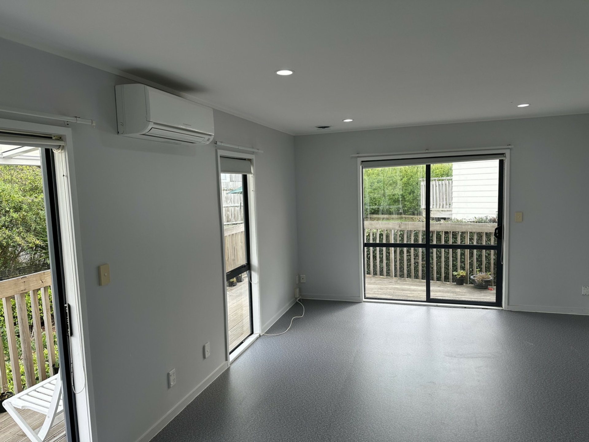 A/5 Angeline Place, MASSEY