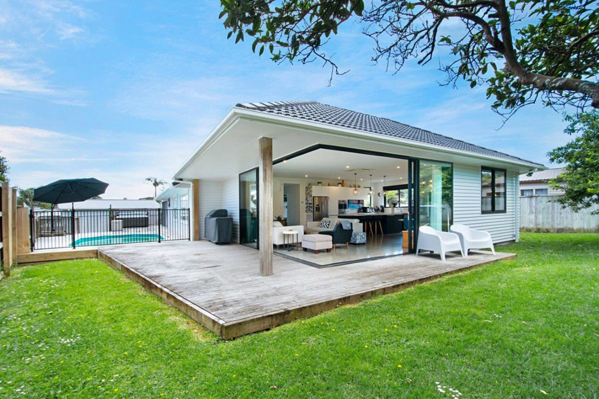3 Shamrock Lane, TE ATATU PENINSULA