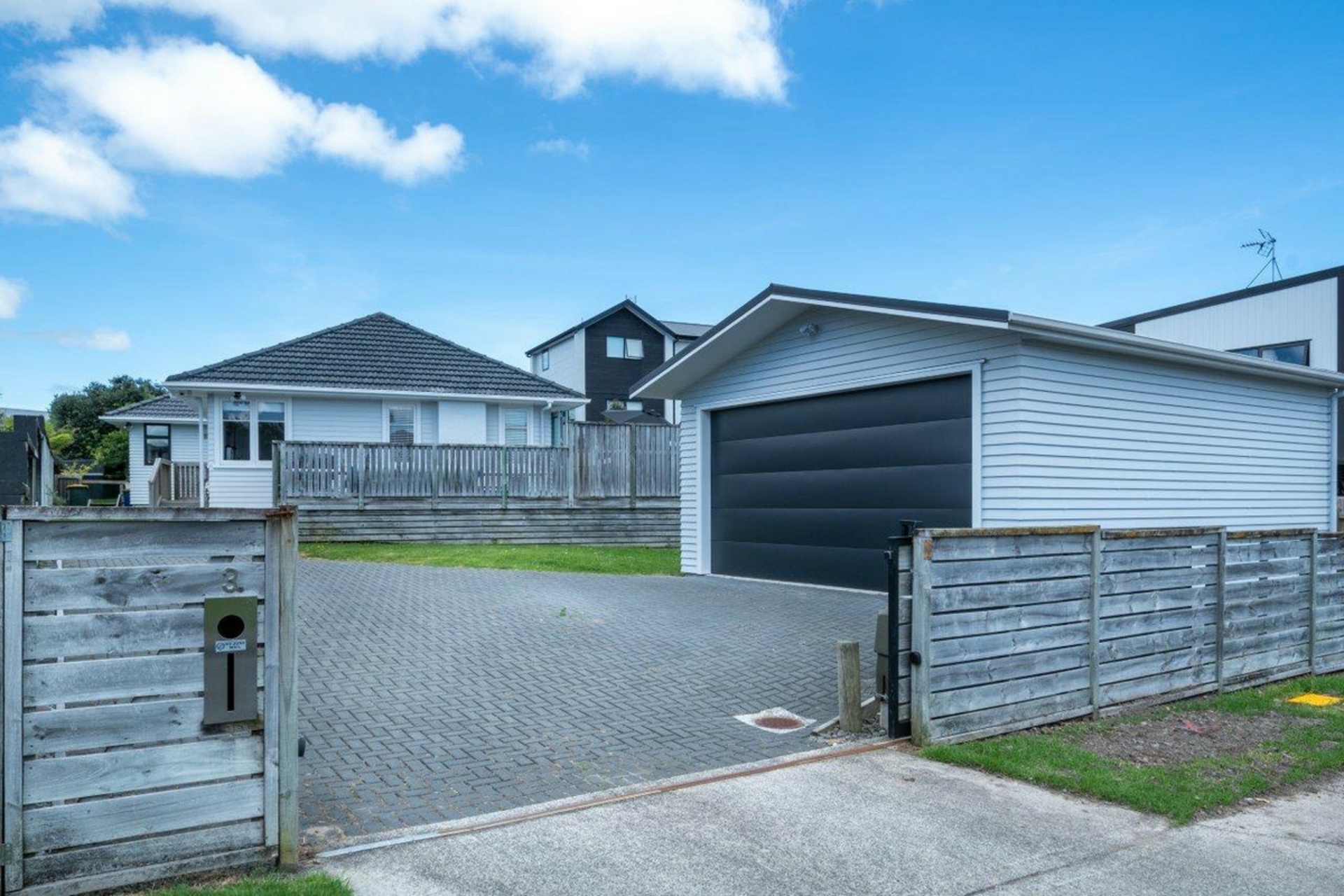 3 Shamrock Lane, TE ATATU PENINSULA