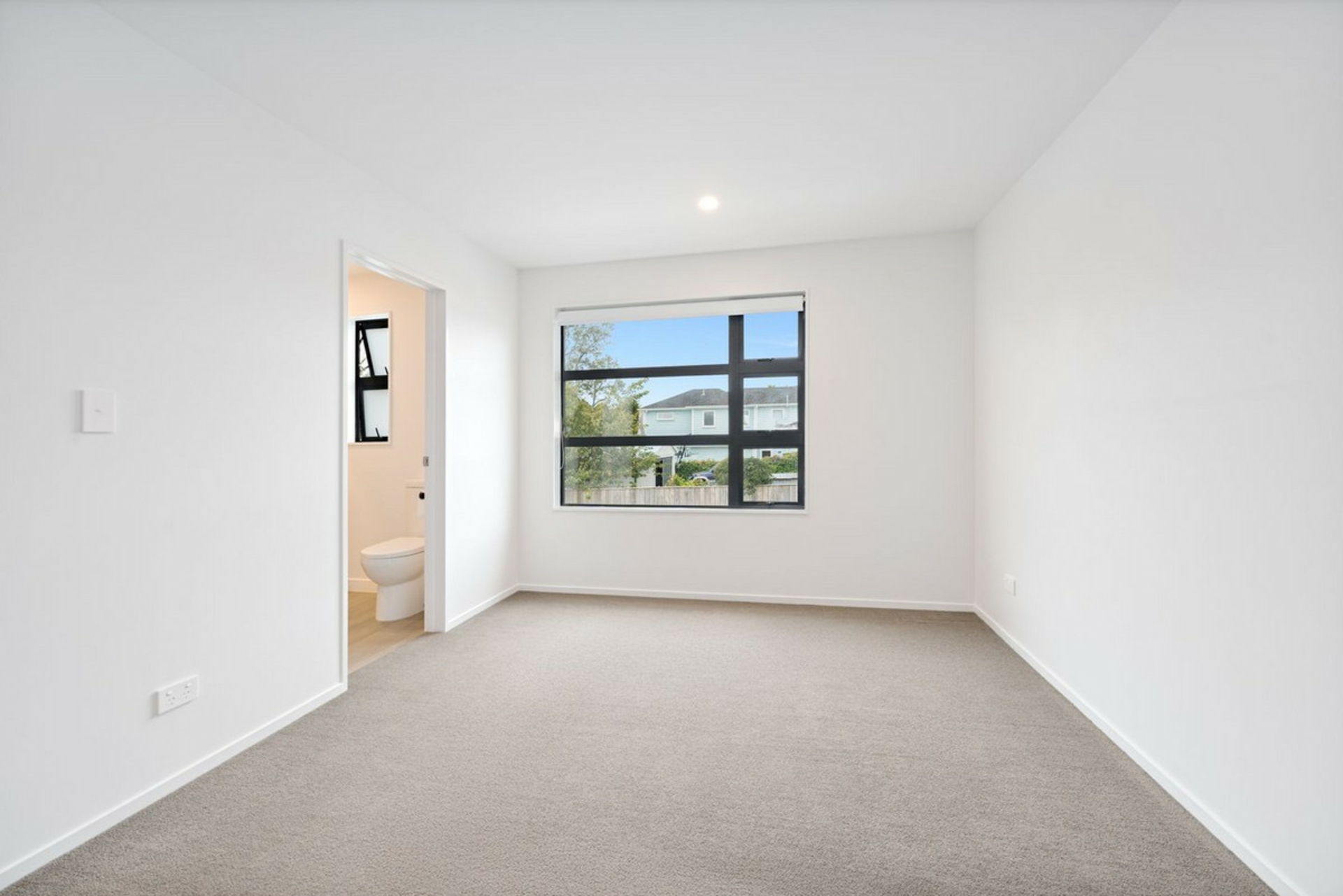 6/22 James Laurie Street, HENDERSON