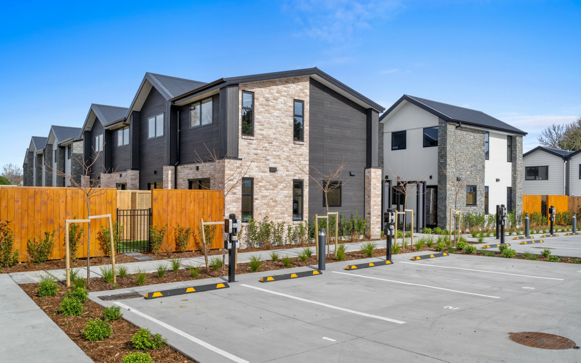 16/10 Fathom Place, TE ATATU PENINSULA