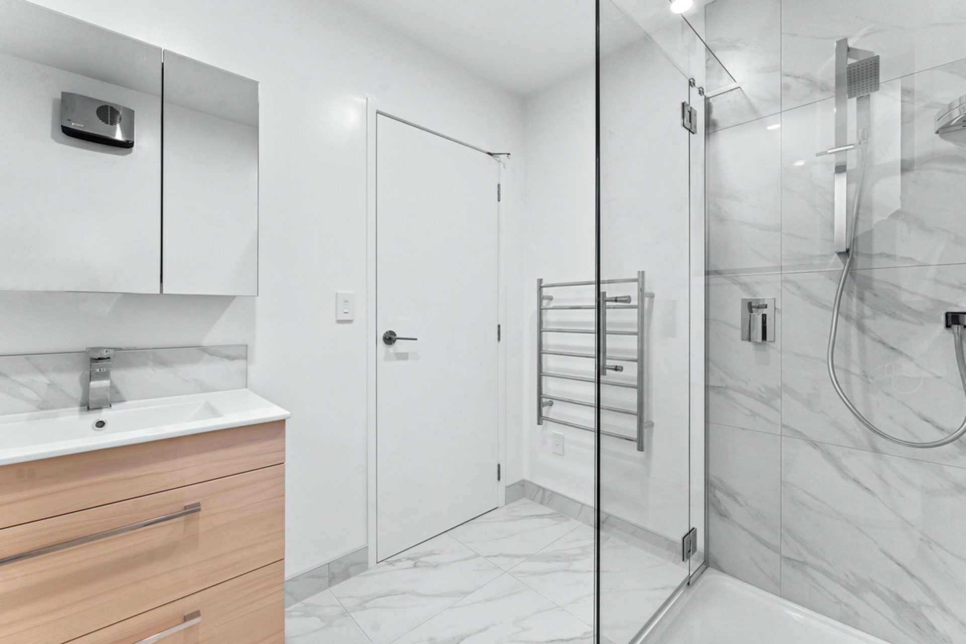 16/10 Fathom Place, TE ATATU PENINSULA