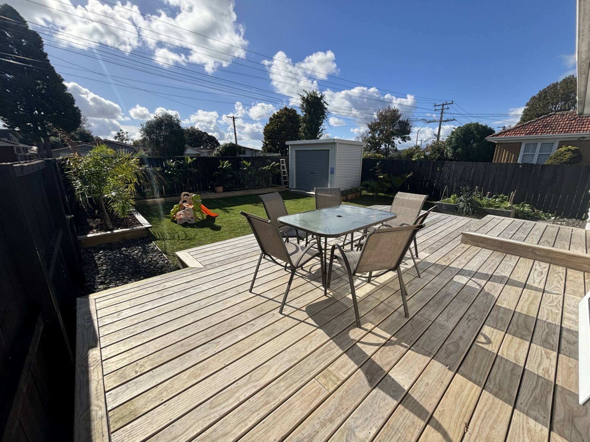 16 Taikata Road, TE ATATU PENINSULA